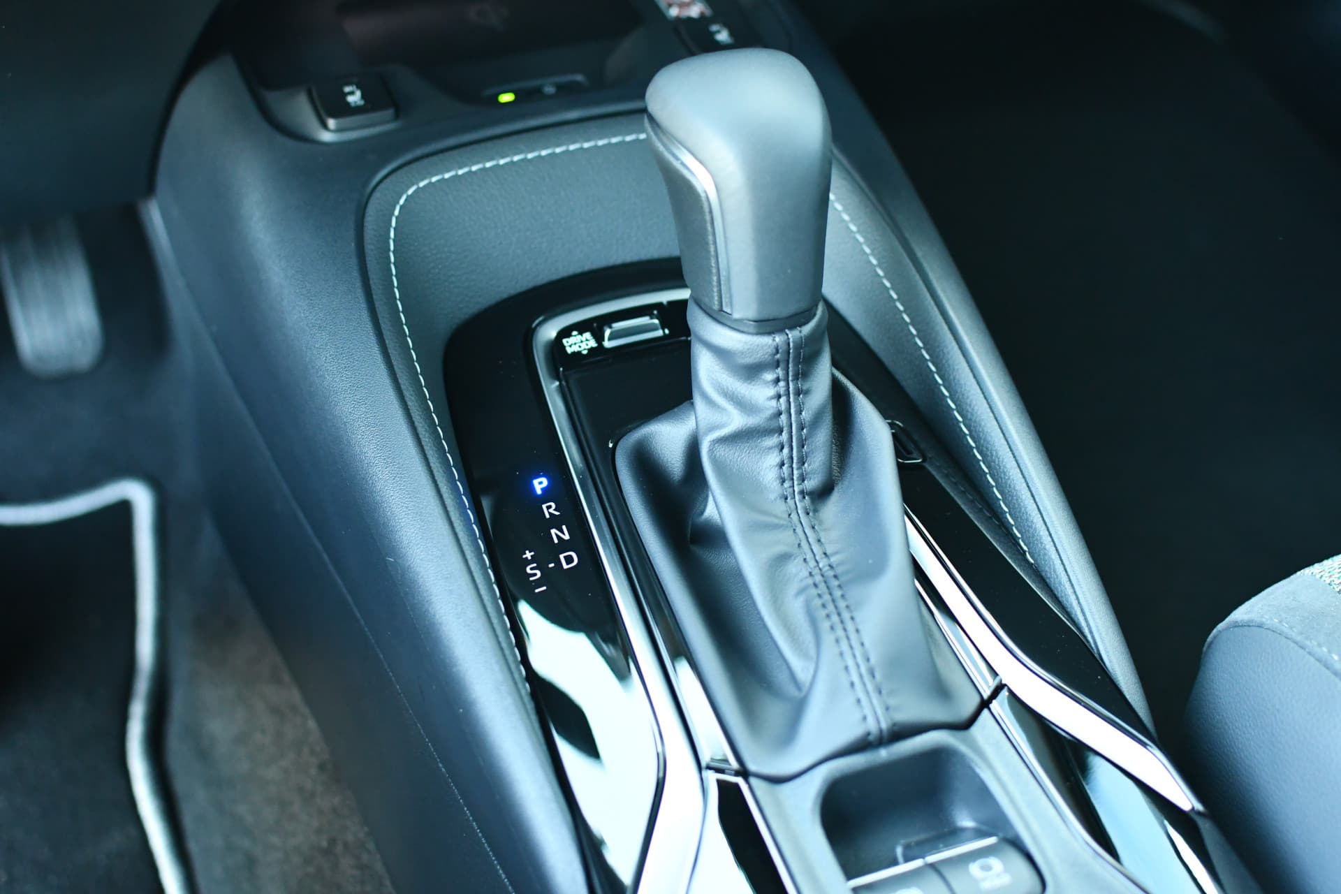 Toyota Corolla Touring Sports Hybrid 180 Dynamic Automaat 178pk thumbnail 6