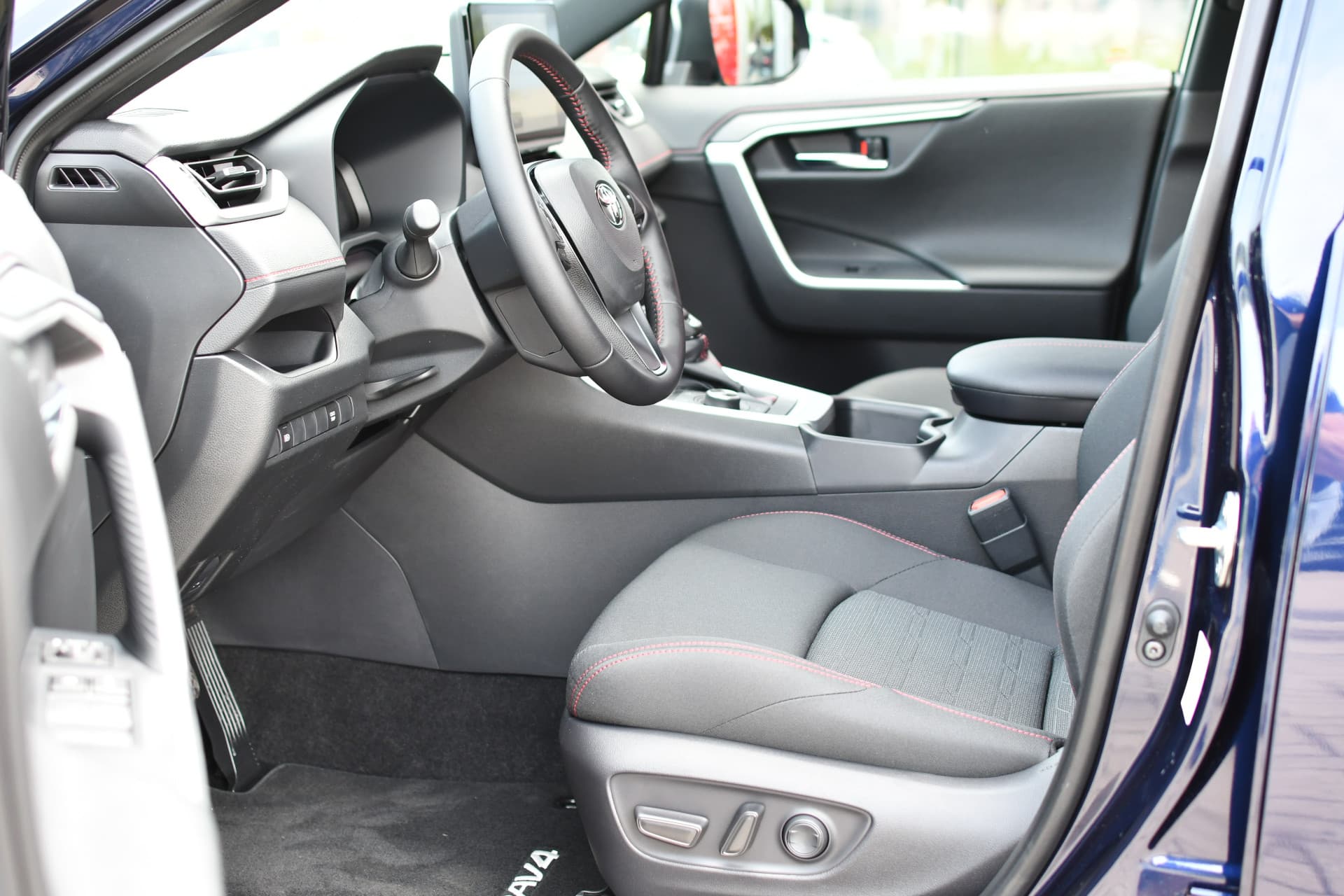 Toyota RAV4 2.5 Plug-in Hybrid AWD Dynamic Automaat 306pk thumbnail 9