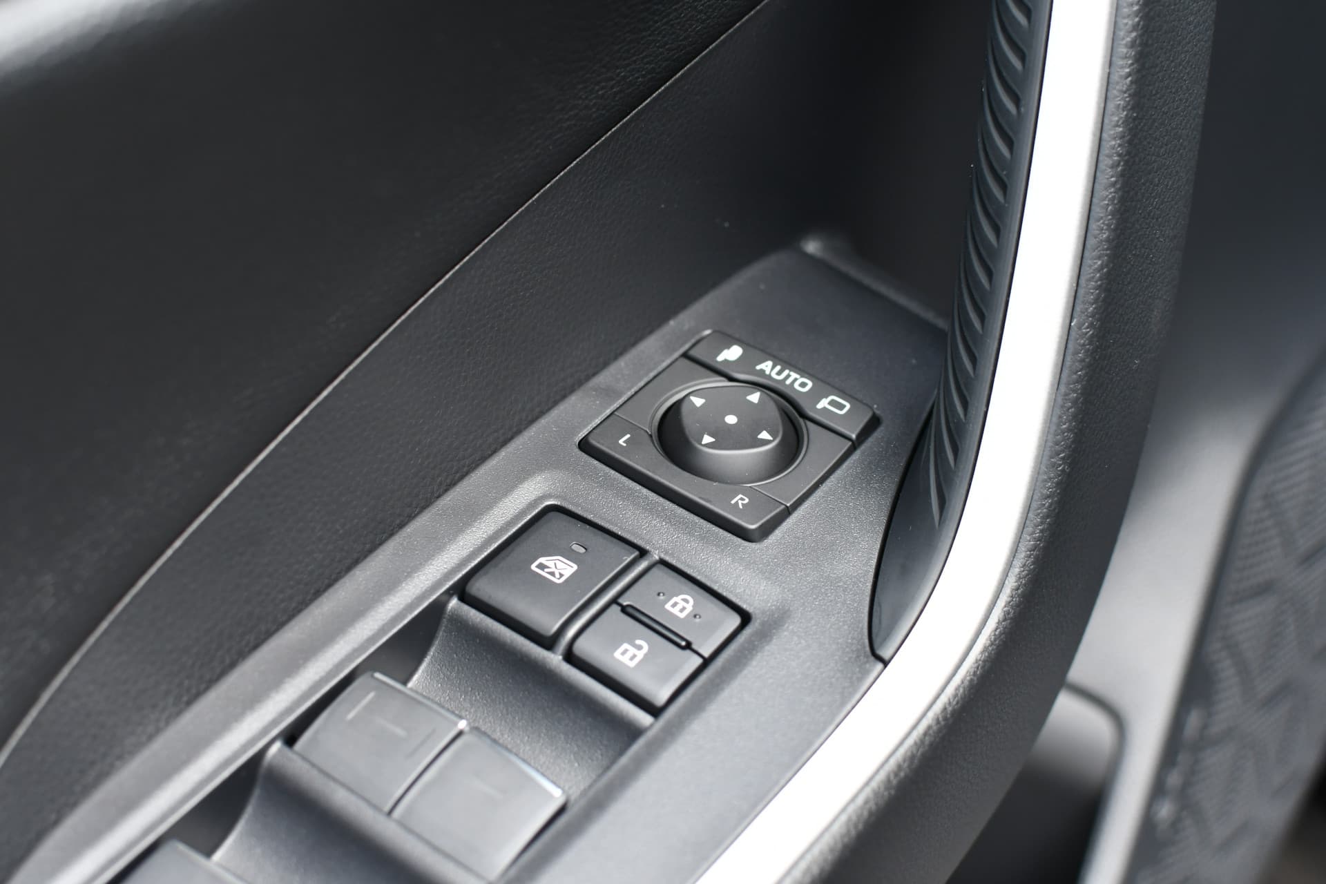 Toyota RAV4 2.5 Plug-in Hybrid AWD Dynamic Automaat 306pk thumbnail 14