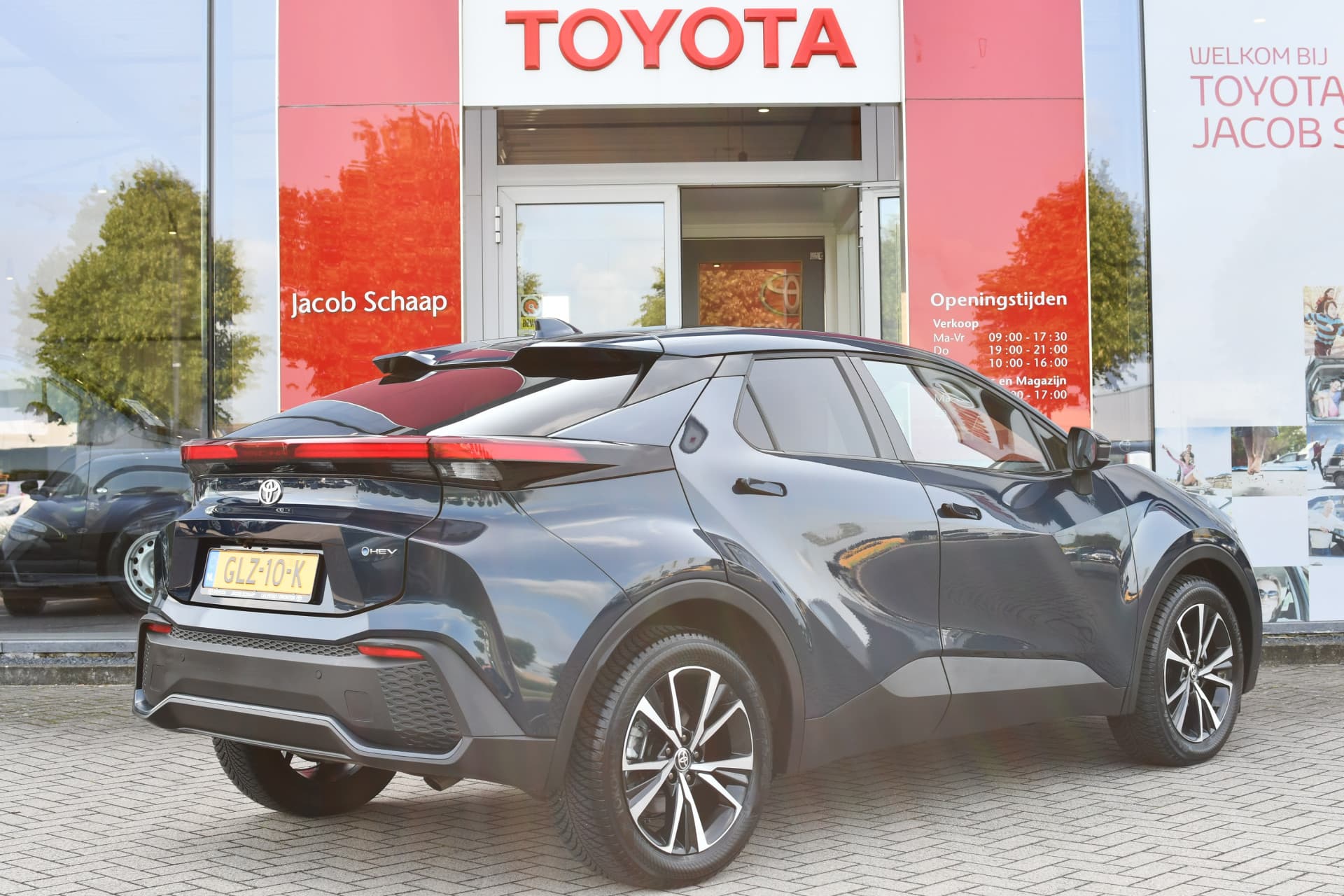 Toyota C-HR 1.8 Hybrid 140 Dynamic Automaat 140pk thumbnail 7