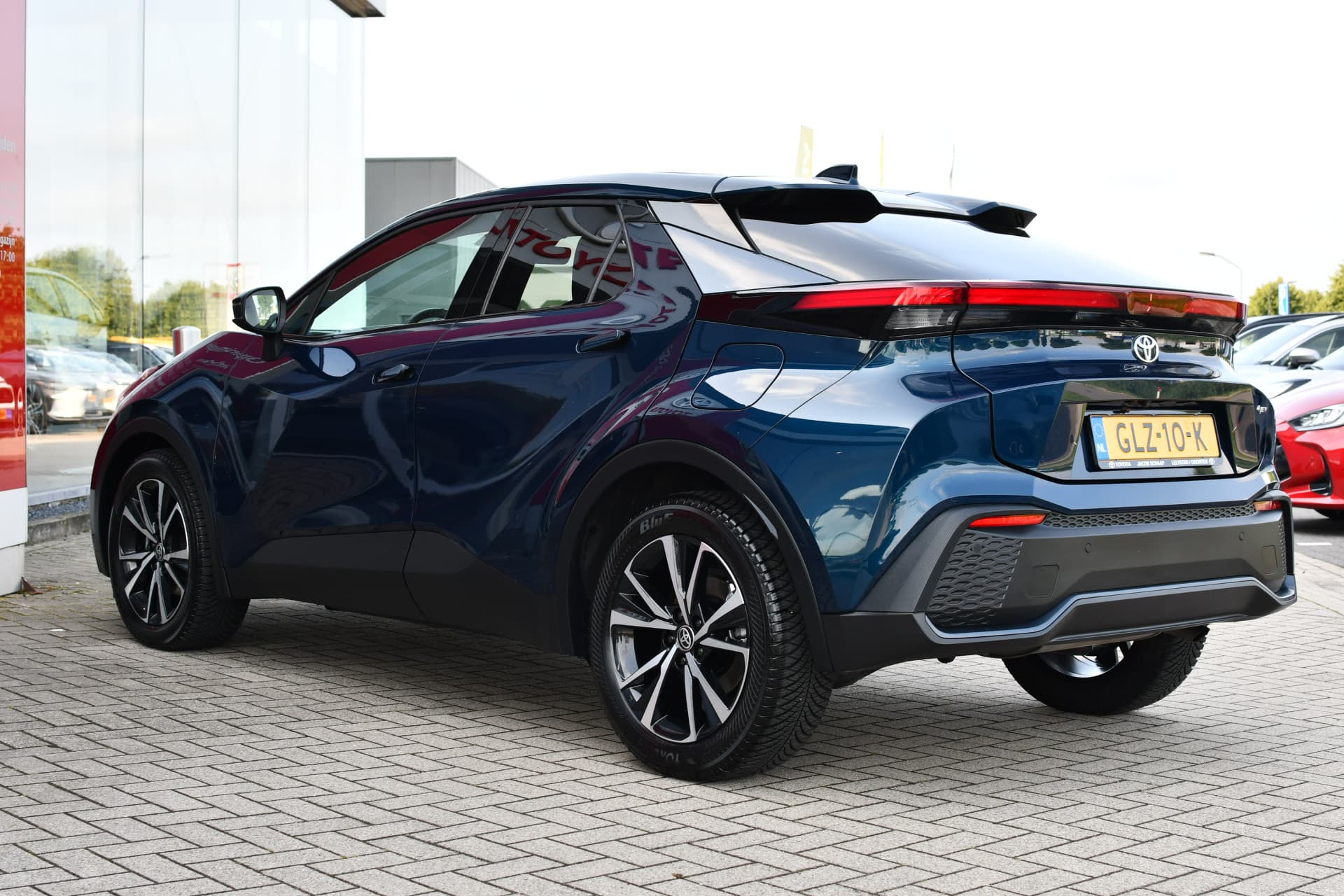 Toyota C-HR 1.8 Hybrid 140 Dynamic Automaat 140pk thumbnail 22
