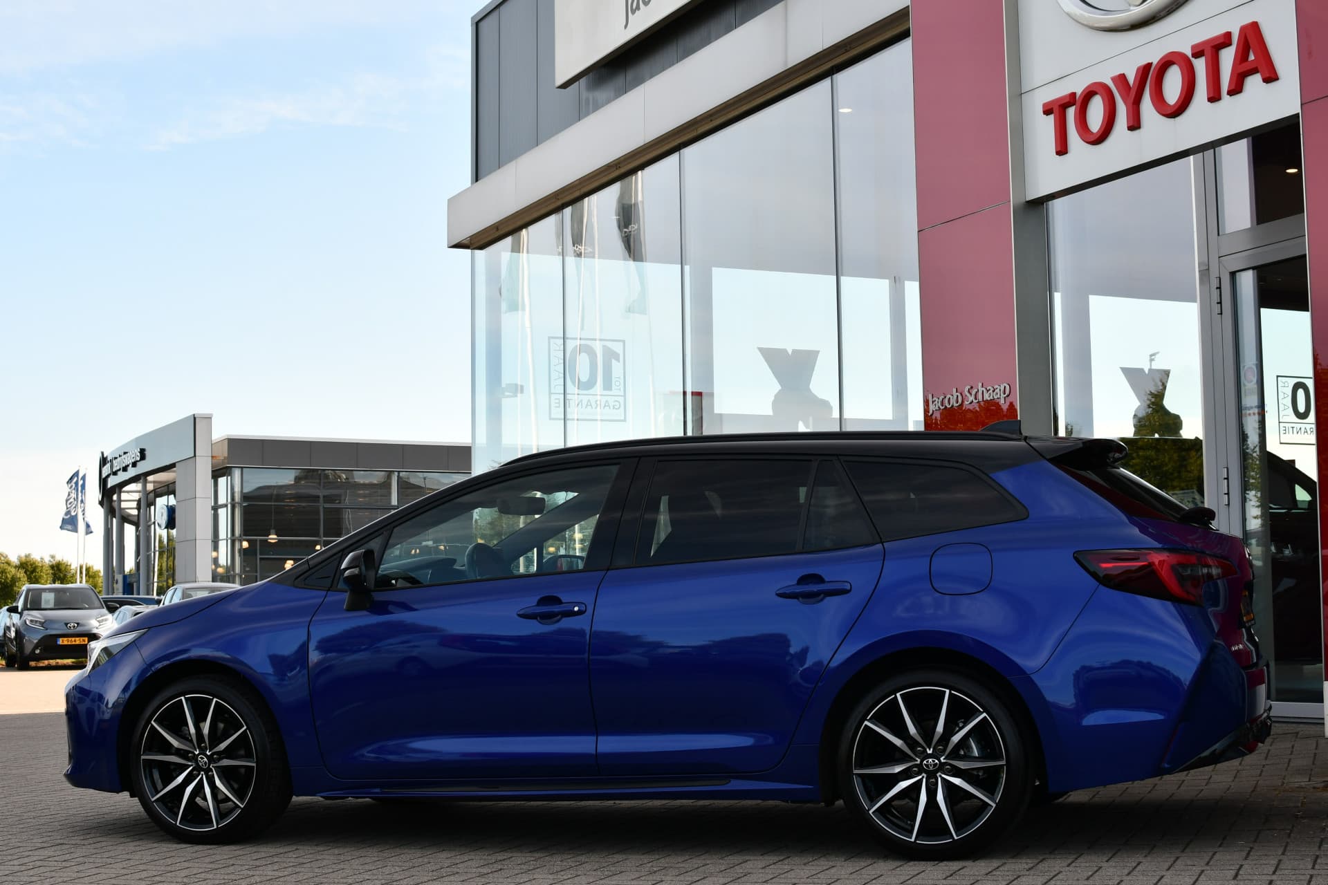 Toyota Corolla Touring Sports Hybrid 200 GR-Sport Plus Limited Automaat 197pk thumbnail 5