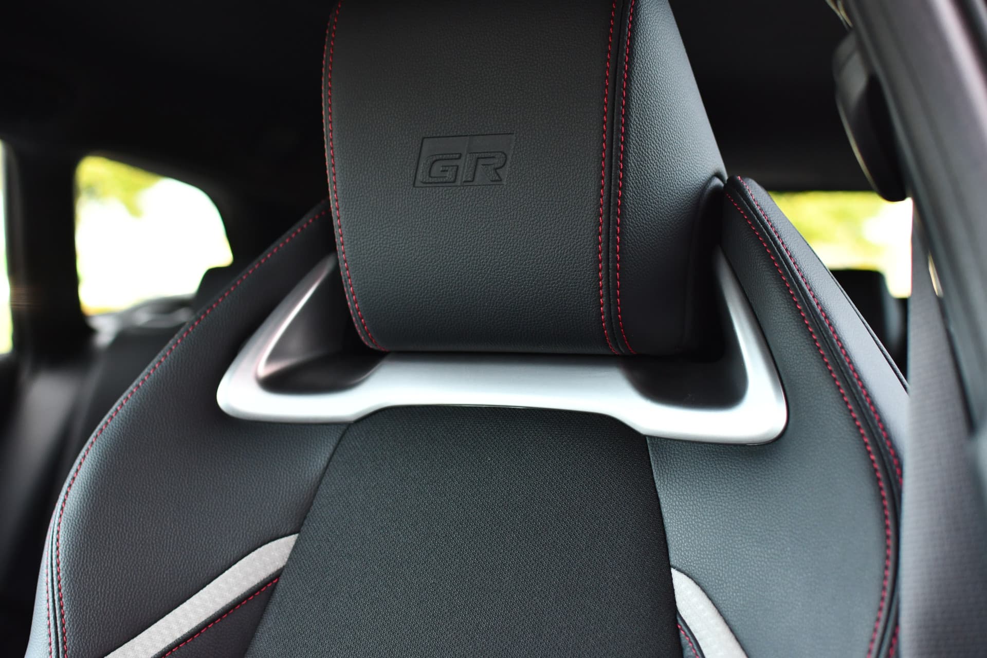 Toyota Corolla Touring Sports Hybrid 200 GR-Sport Plus Limited Automaat 197pk thumbnail 10