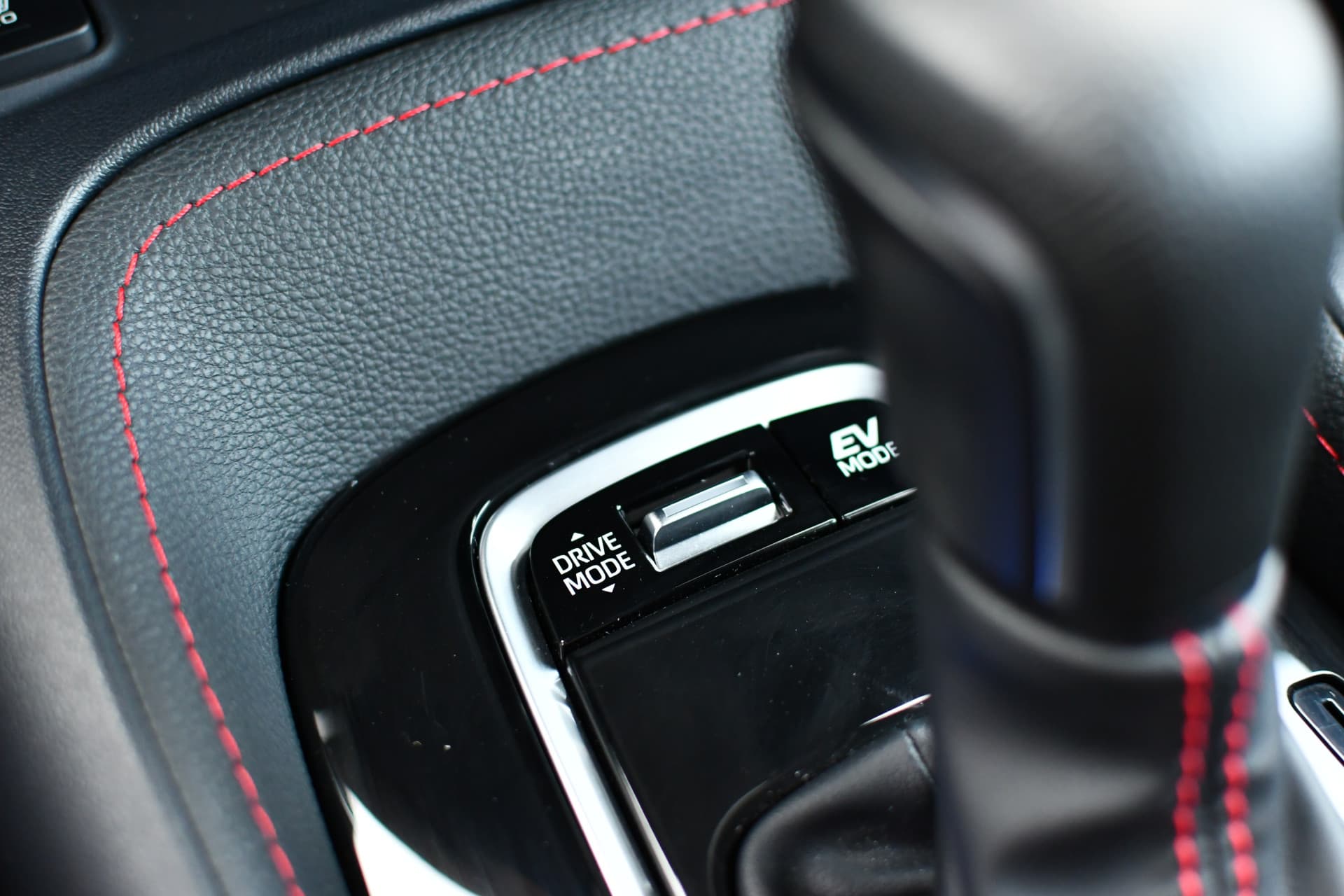 Toyota Corolla Touring Sports Hybrid 200 GR-Sport Plus Limited Automaat 197pk thumbnail 21