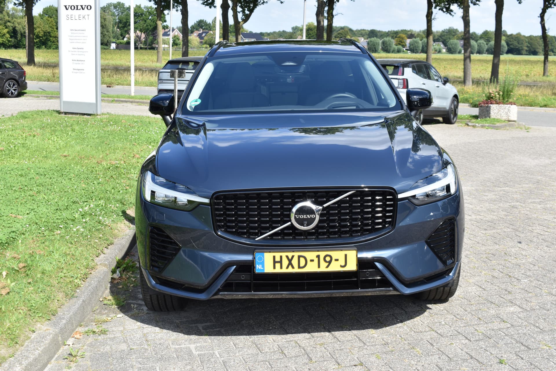 Volvo XC60 T8 AWD 455PK Plug-in hybrid Ultra Dark thumbnail 3