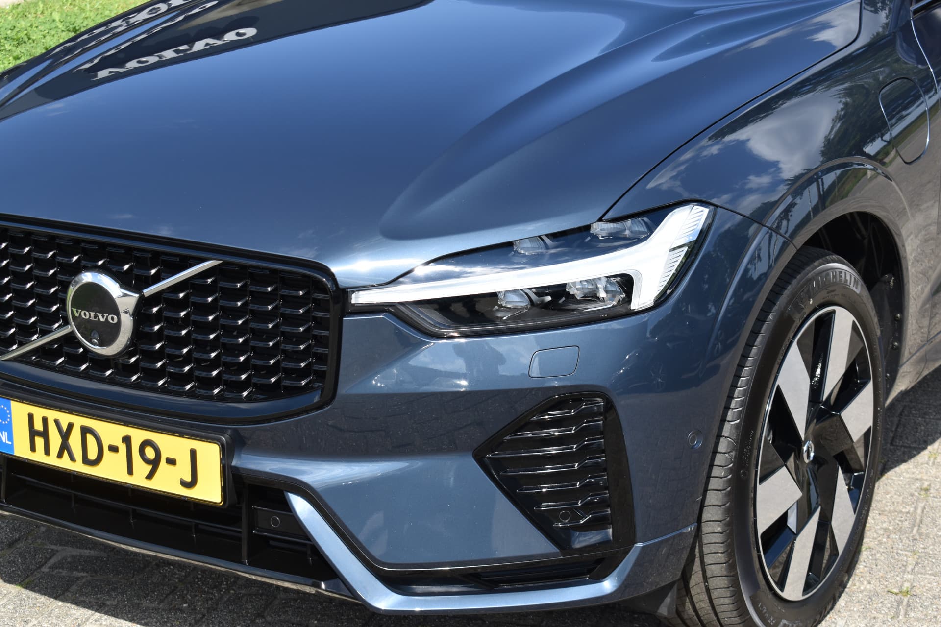 Volvo XC60 T8 AWD 455PK Plug-in hybrid Ultra Dark thumbnail 4