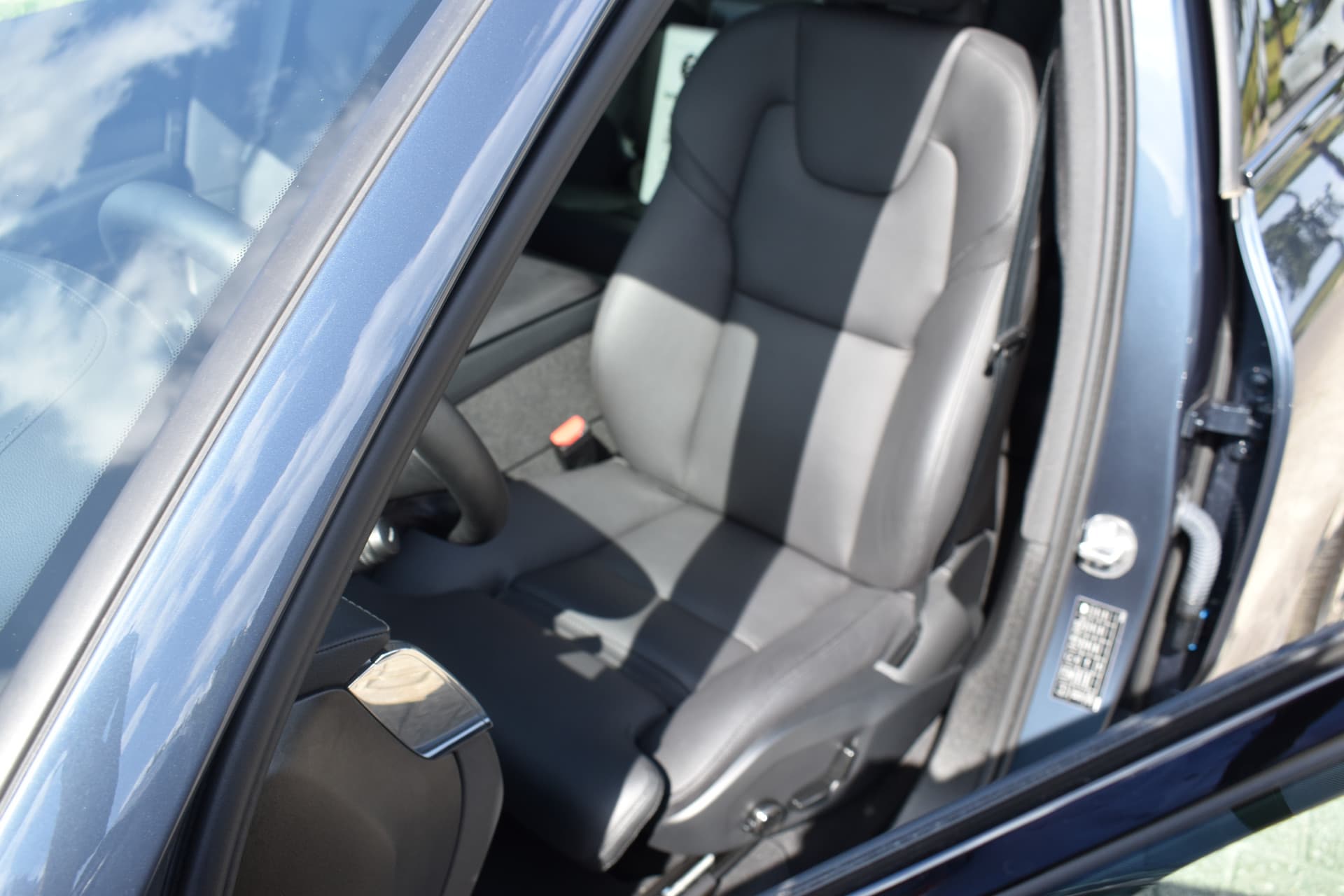 Volvo XC60 T8 AWD 455PK Plug-in hybrid Ultra Dark thumbnail 9