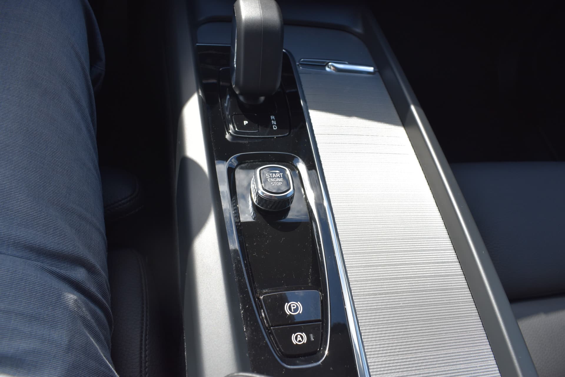 Volvo XC60 T8 AWD 455PK Plug-in hybrid Ultra Dark thumbnail 17