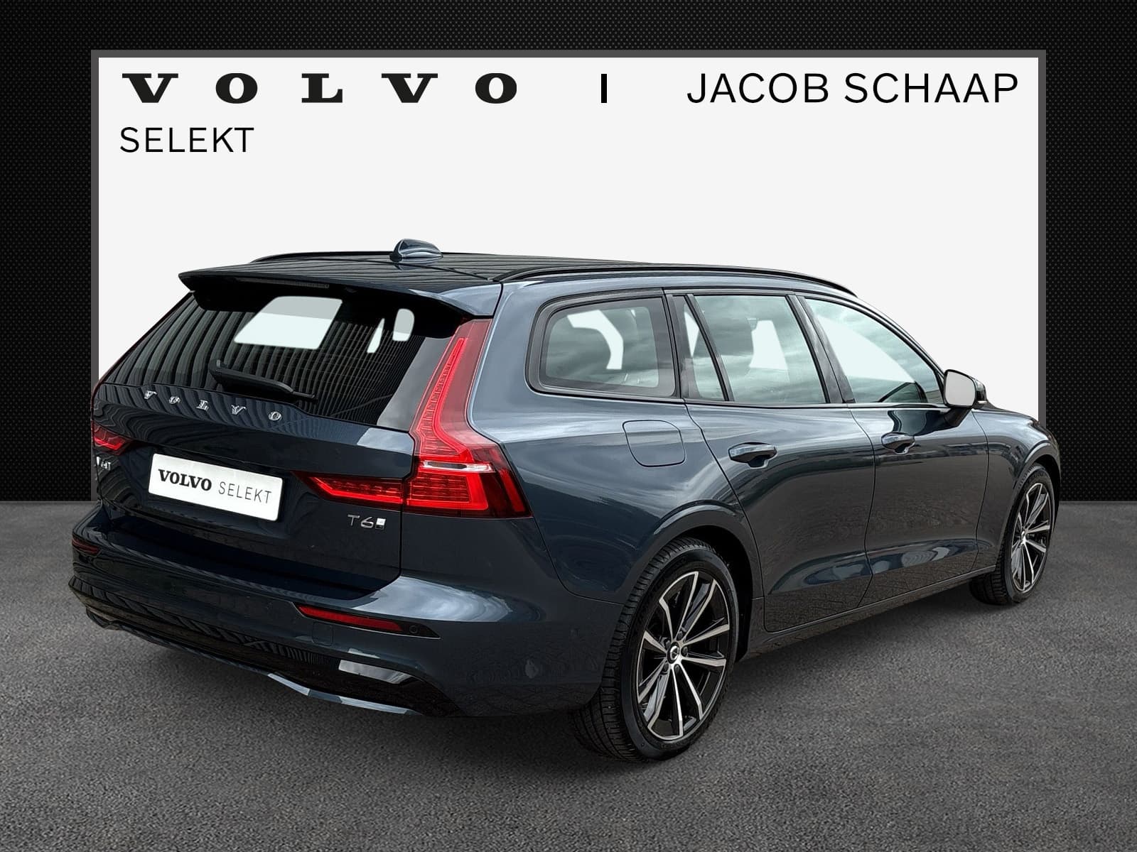 Volvo V60 T6 Plug-in hybrid AWD Plus Dark / Rondomzichtcamera / Elektr. inklapbare trekhaak / Harman/Kardon / thumbnail 2