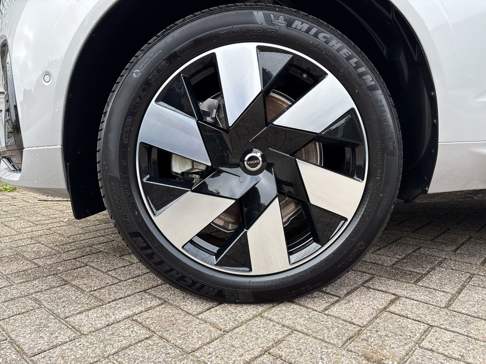 Volvo XC60 T6 Plug-in hybrid AWD Ultra Dark / Harman/Kardon / Panoramadak / Trekhaak / thumbnail 6