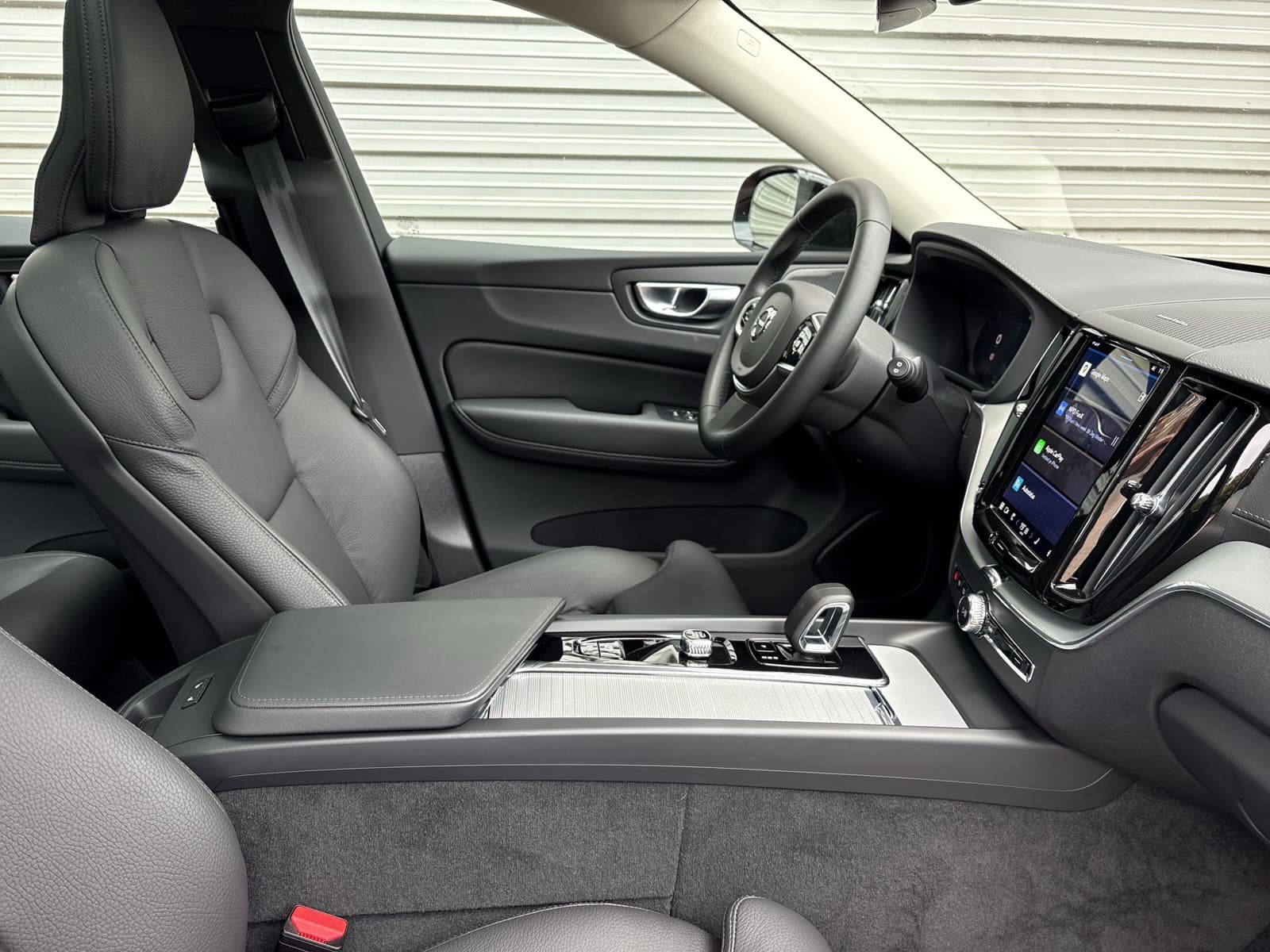 Volvo XC60 T6 Plug-in hybrid AWD Ultra Dark / Harman/Kardon / Panoramadak / Trekhaak / thumbnail 17