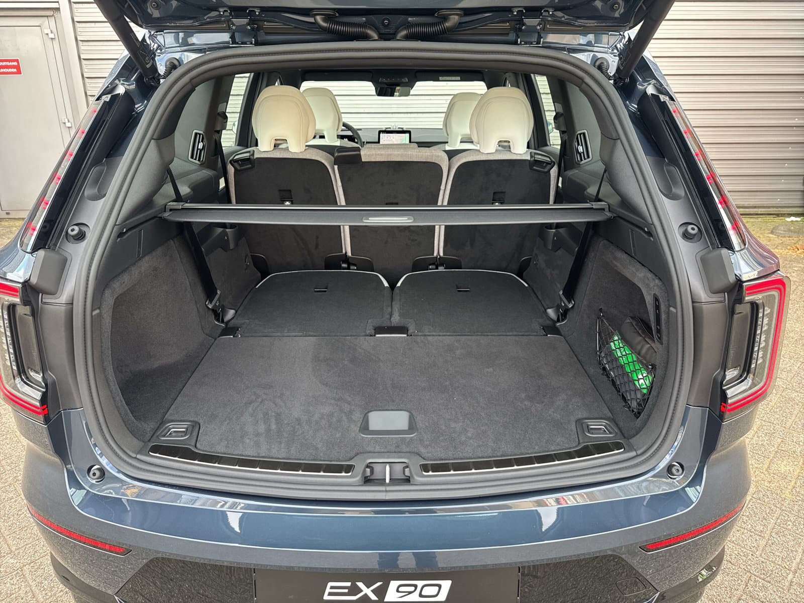 Volvo EX90 Twin Motor Performance Ultra 7p. 111 kWh / Woolblend bekleding / 22" / Luchtvering / Black Sheep pakket / thumbnail 22
