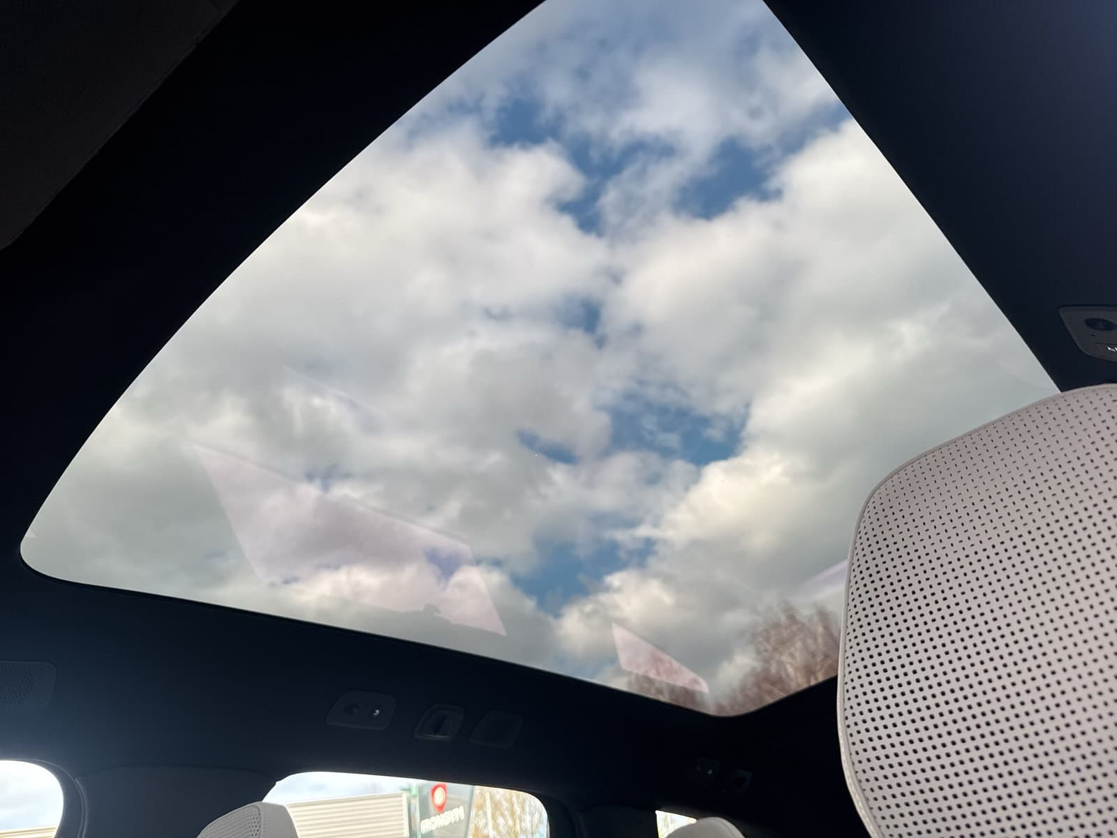 Volvo EX90 Twin Motor Performance Ultra 7p. 111 kWh / Woolblend bekleding / 22" / Luchtvering / Black Sheep pakket / thumbnail 24