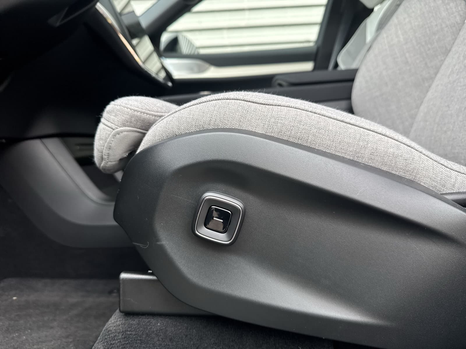 Volvo EX90 Twin Motor Performance Ultra 7p. 111 kWh / Woolblend bekleding / 22" / Luchtvering / Black Sheep pakket / thumbnail 26