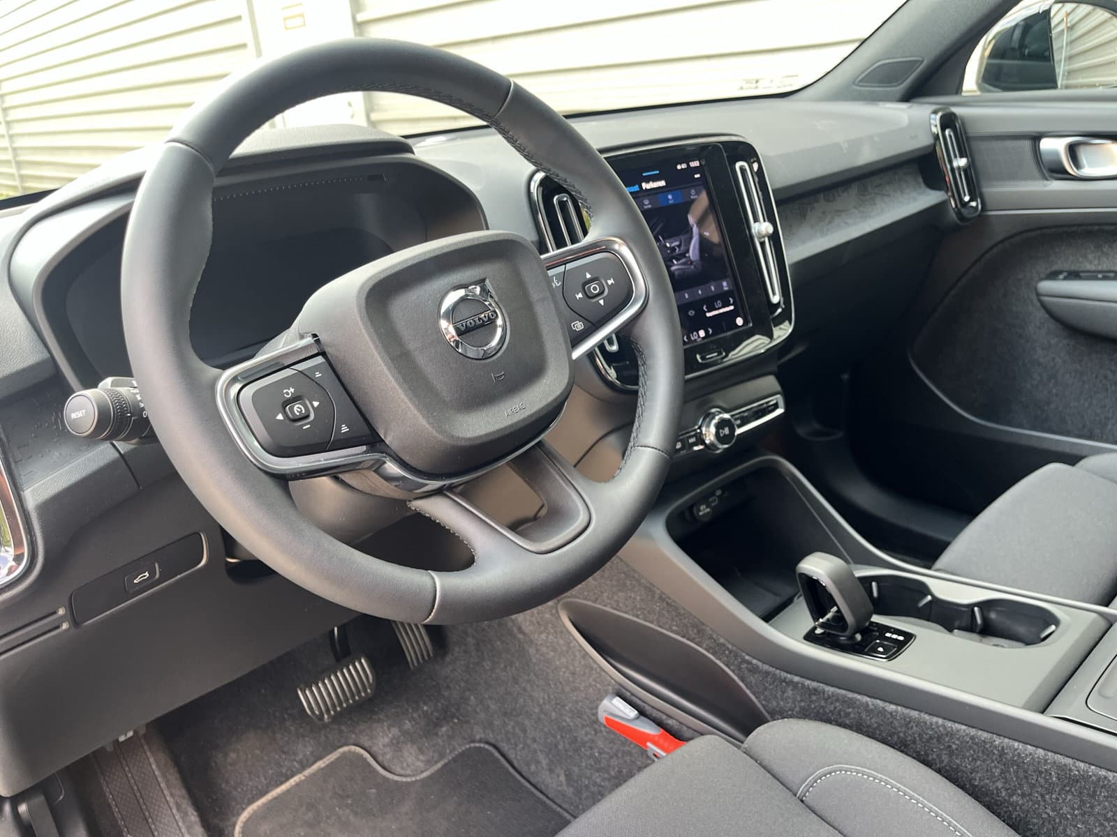 Volvo EX40 Extended Range Business Ed. 82 kWh / Adaptieve cruise control / 360 camera / thumbnail 11