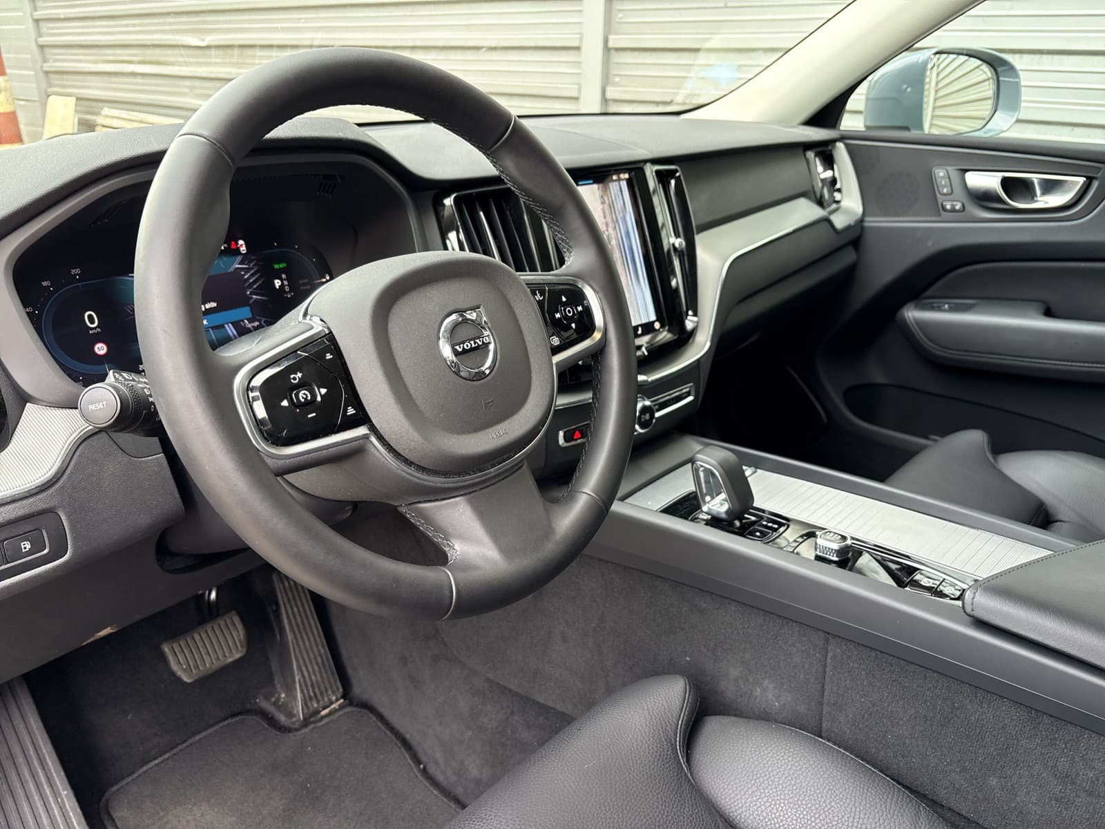 Volvo XC60 T8 455PK Plug-in hybrid AWD Plus Bright / 20" Velgen / 360 Camera / BLIS / thumbnail 11