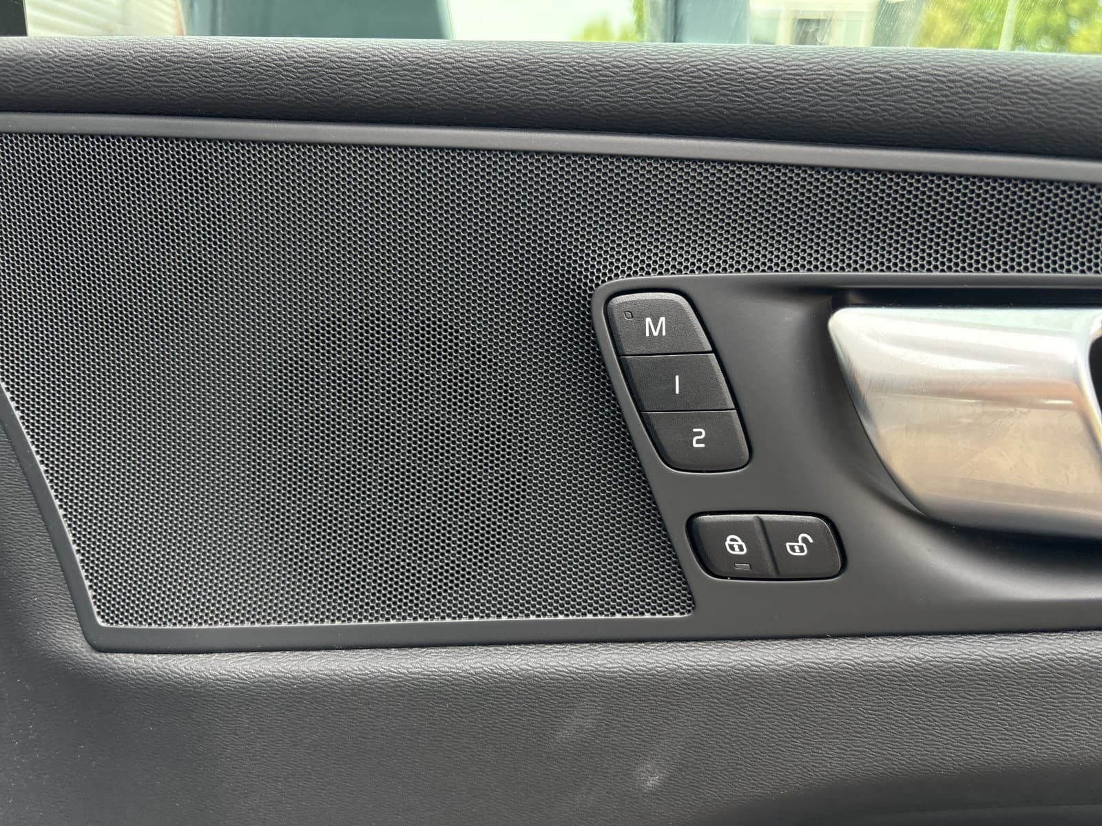 Volvo XC60 T8 455PK Plug-in hybrid AWD Plus Bright / 20" Velgen / 360 Camera / BLIS / thumbnail 24