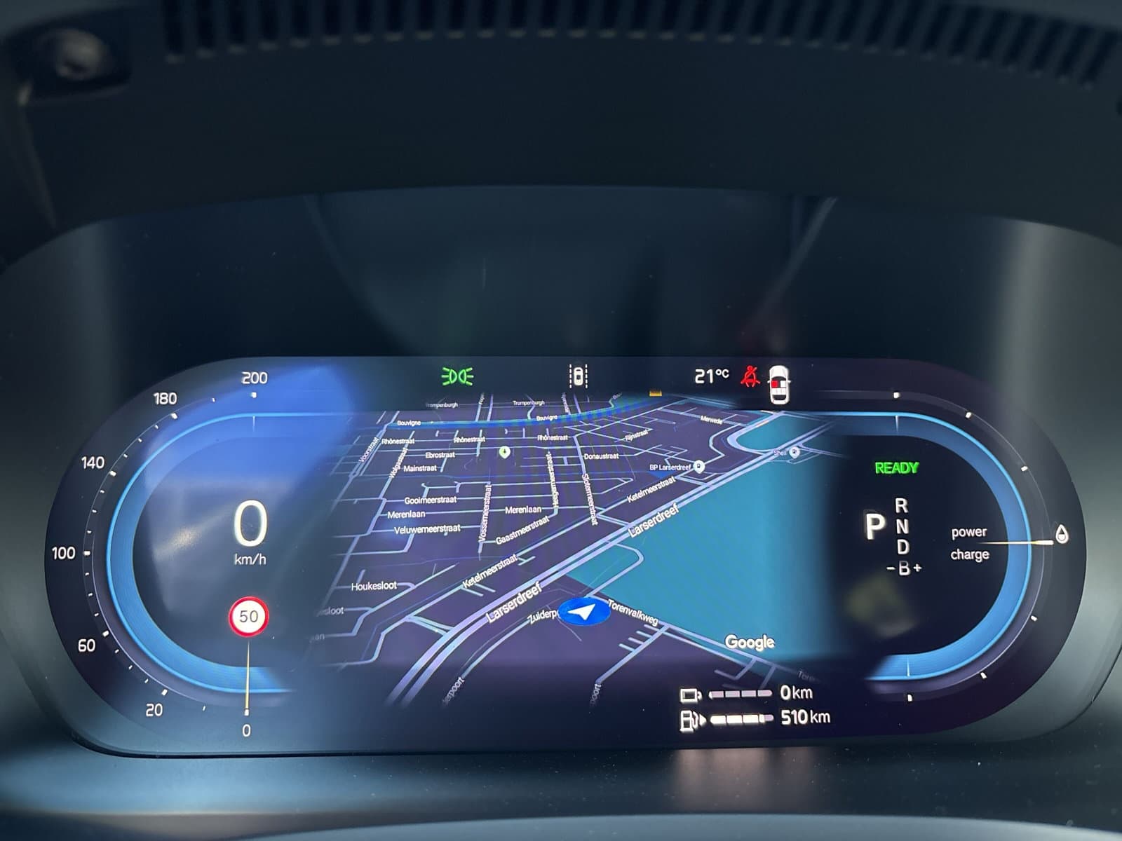 Volvo V60 2.0 T6 Plug-in hybrid AWD Plus Dark / 360° Camera / Blis / Harman Kardon Premium / thumbnail 19