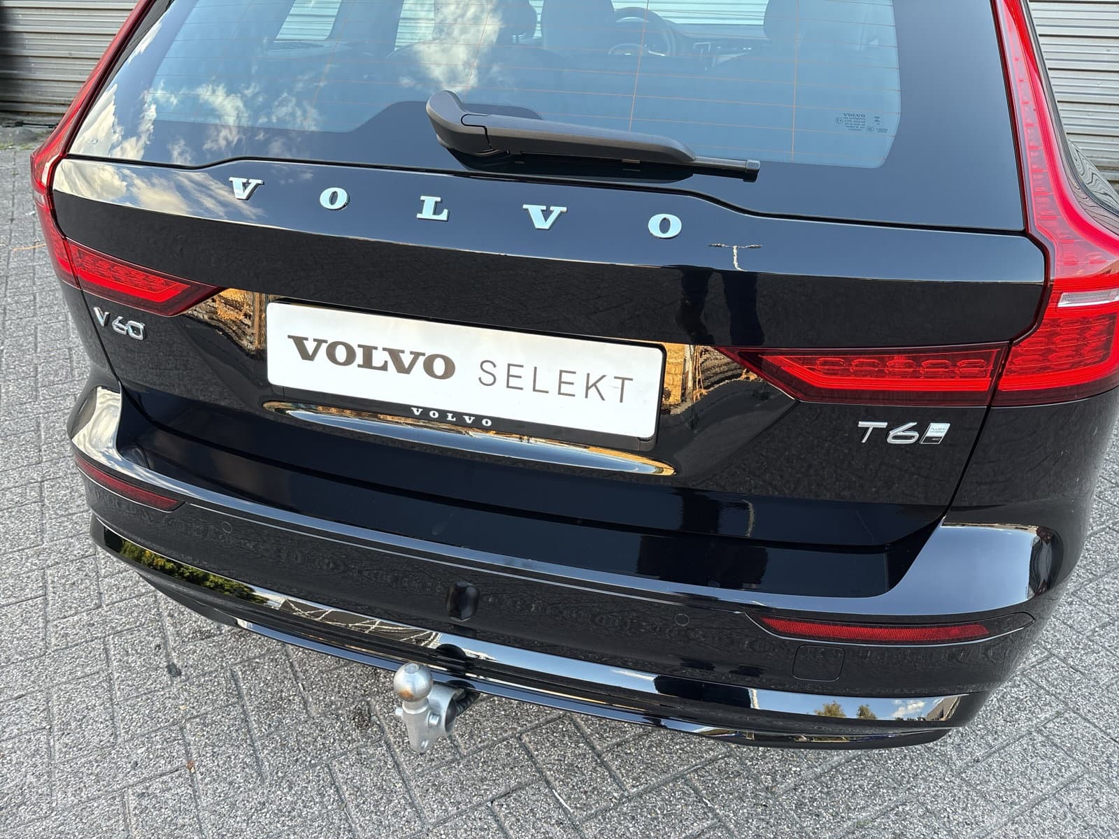 Volvo V60 2.0 T6 Plug-in hybrid AWD Plus Dark / 360° Camera / Blis / Harman Kardon Premium / thumbnail 22