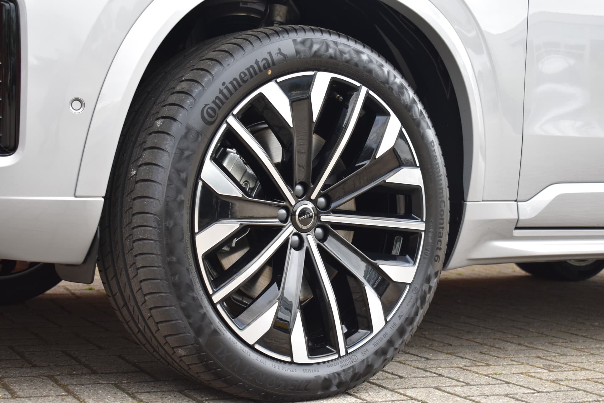 Volvo XC90 T8 455PK Plug-in hybrid AWD Ultra Dark thumbnail 3