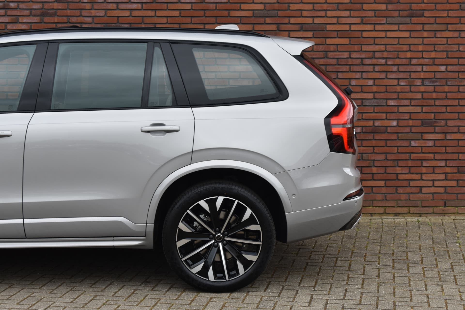 Volvo XC90 T8 455PK Plug-in hybrid AWD Ultra Dark thumbnail 26
