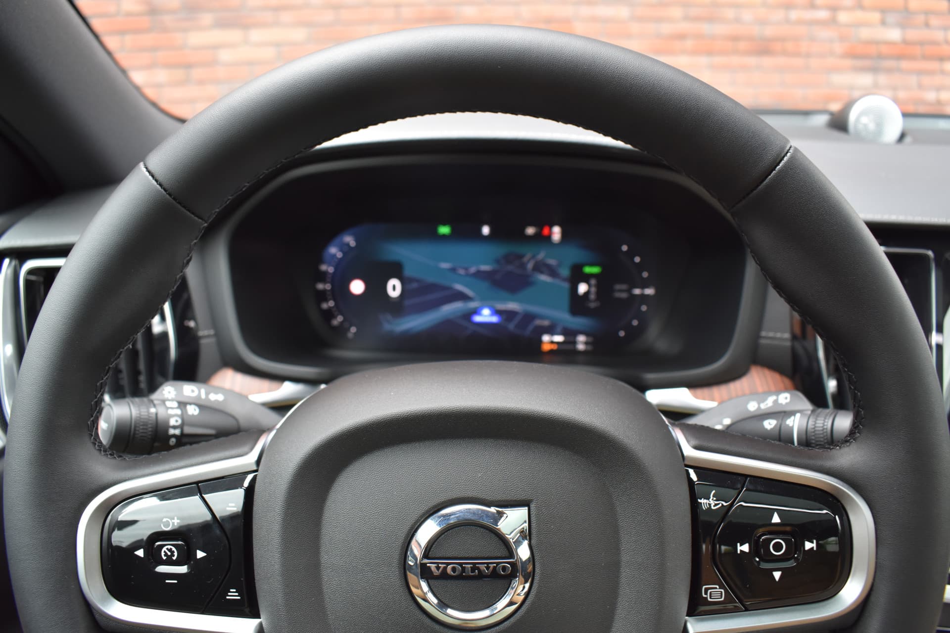 Volvo V60 T6 350PK Plug-in hybrid AWD Ultra Bright thumbnail 10