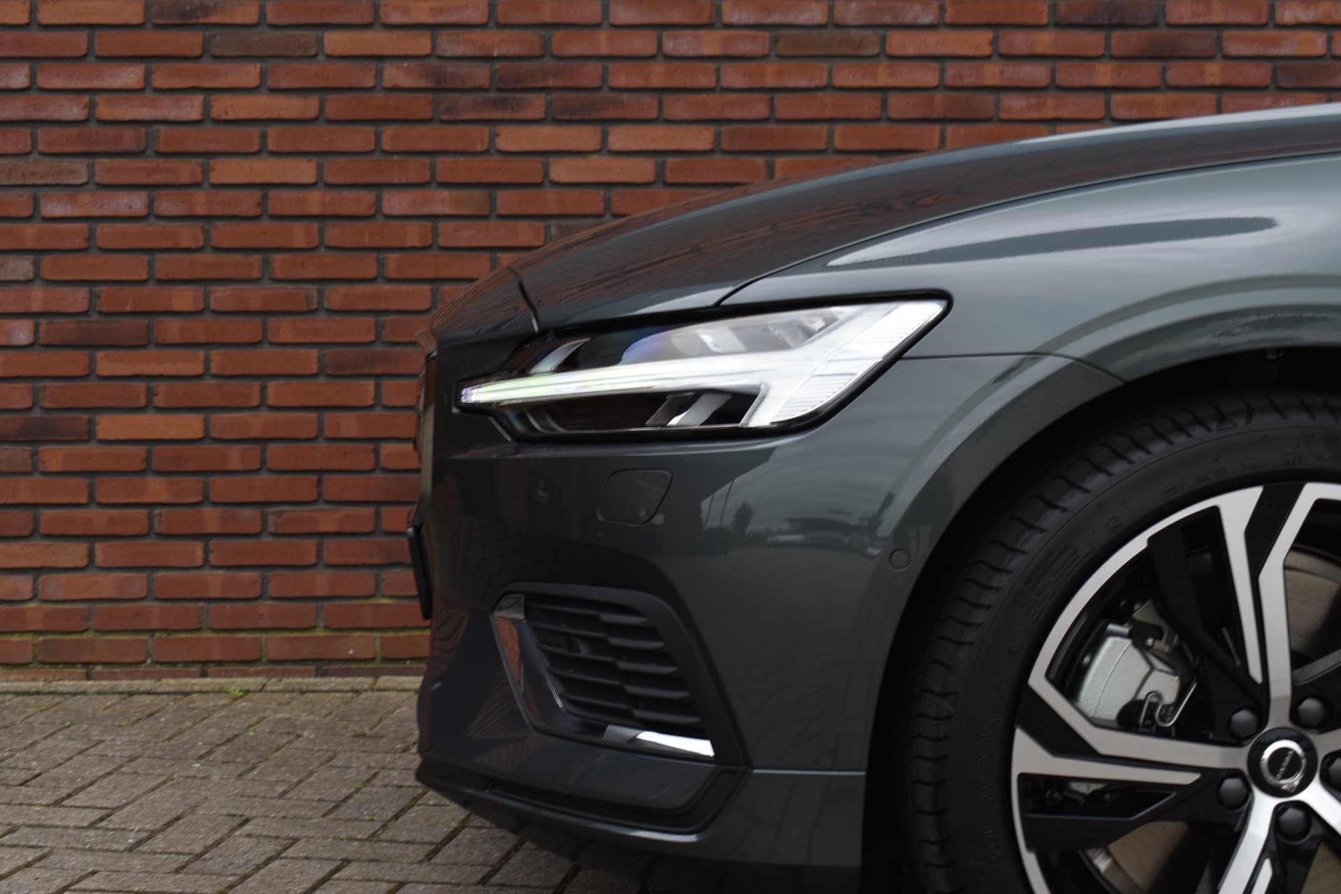 Volvo V60 T6 350PK Plug-in hybrid AWD Ultra Bright thumbnail 19