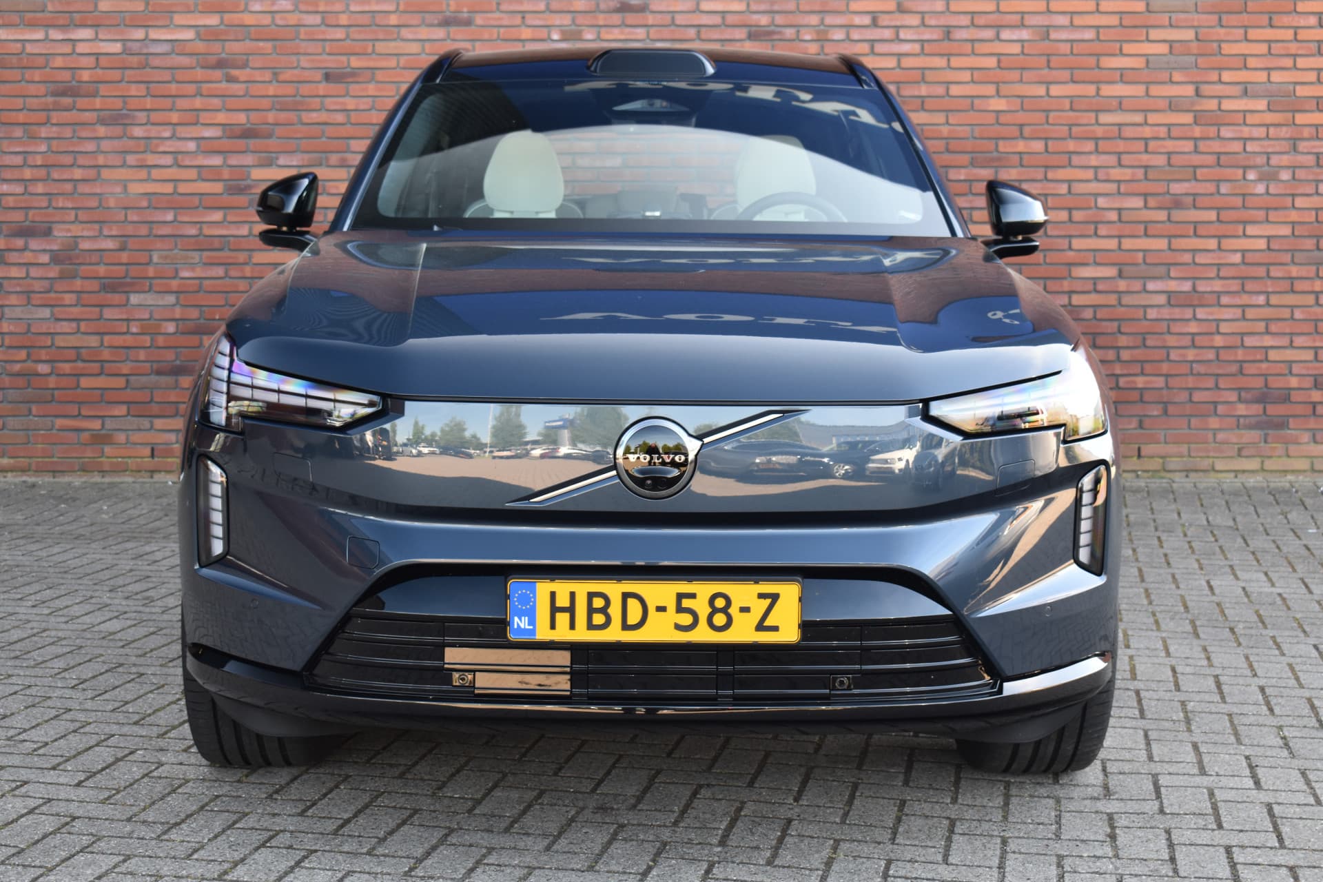 Volvo EX90 Twin Motor Performance 517PK Ultra 7p. 111 kWh thumbnail 2