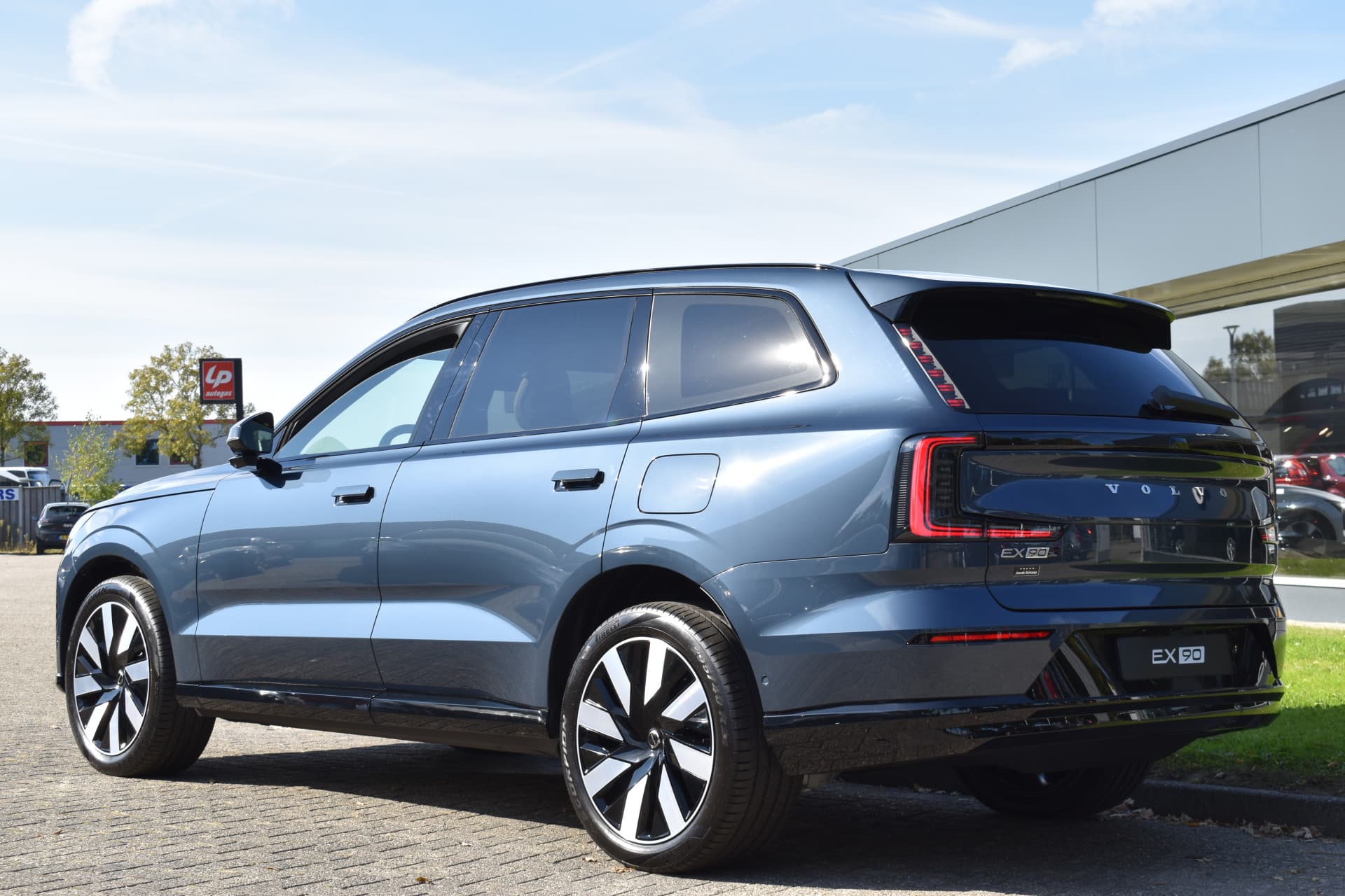 Volvo EX90 Twin Motor Ultra 7p. 111 kWh thumbnail 11