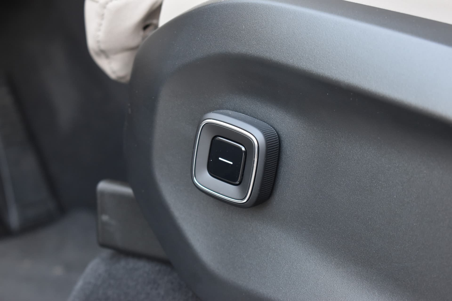 Volvo EX90 Twin Motor Ultra 7p. 111 kWh thumbnail 25