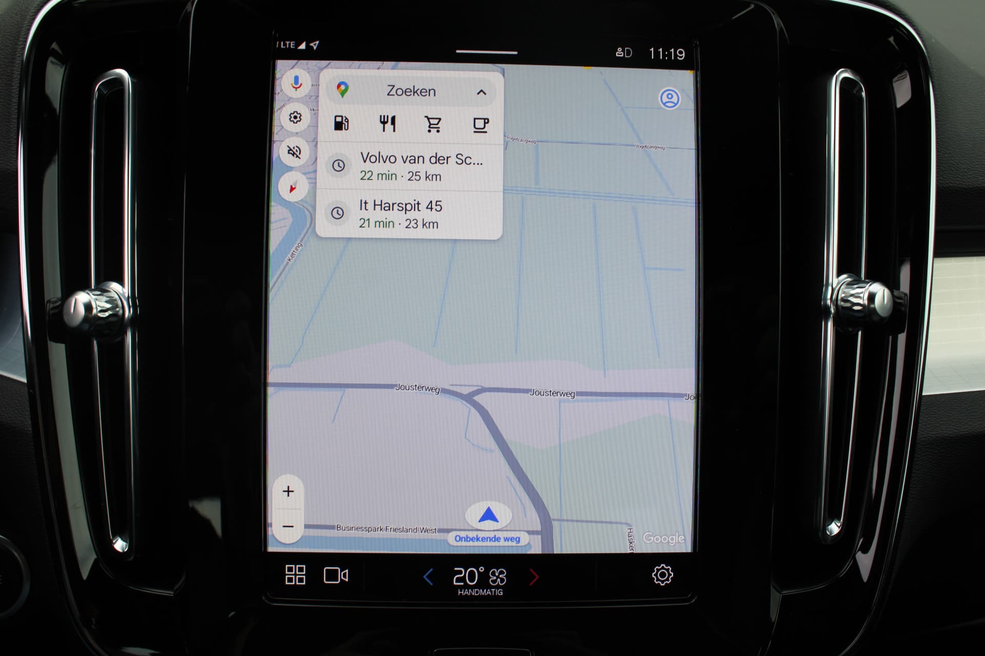 Volvo XC40 B3 Automaat Core thumbnail 40