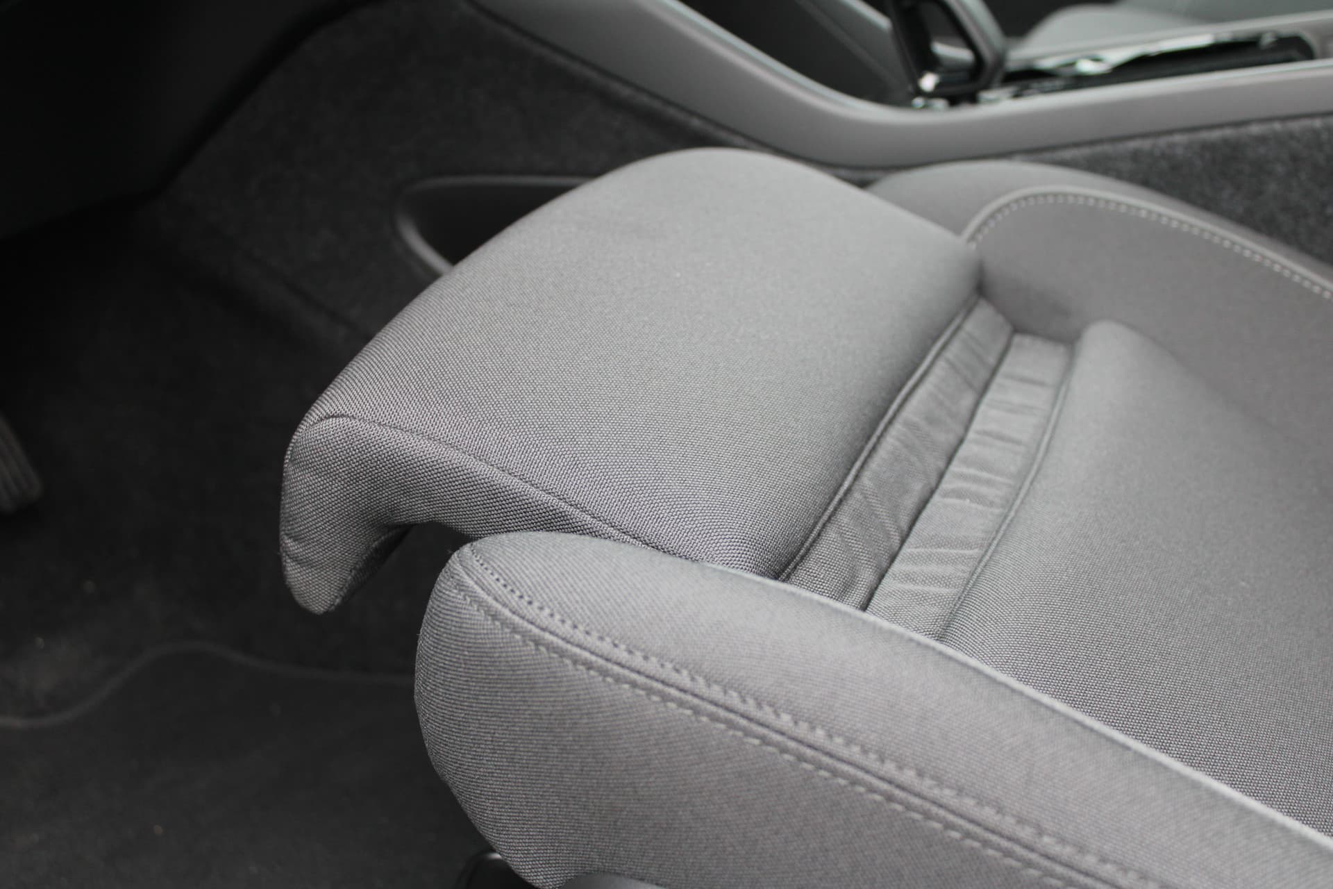 Volvo XC40 Recharge Core 70 kWh thumbnail 13