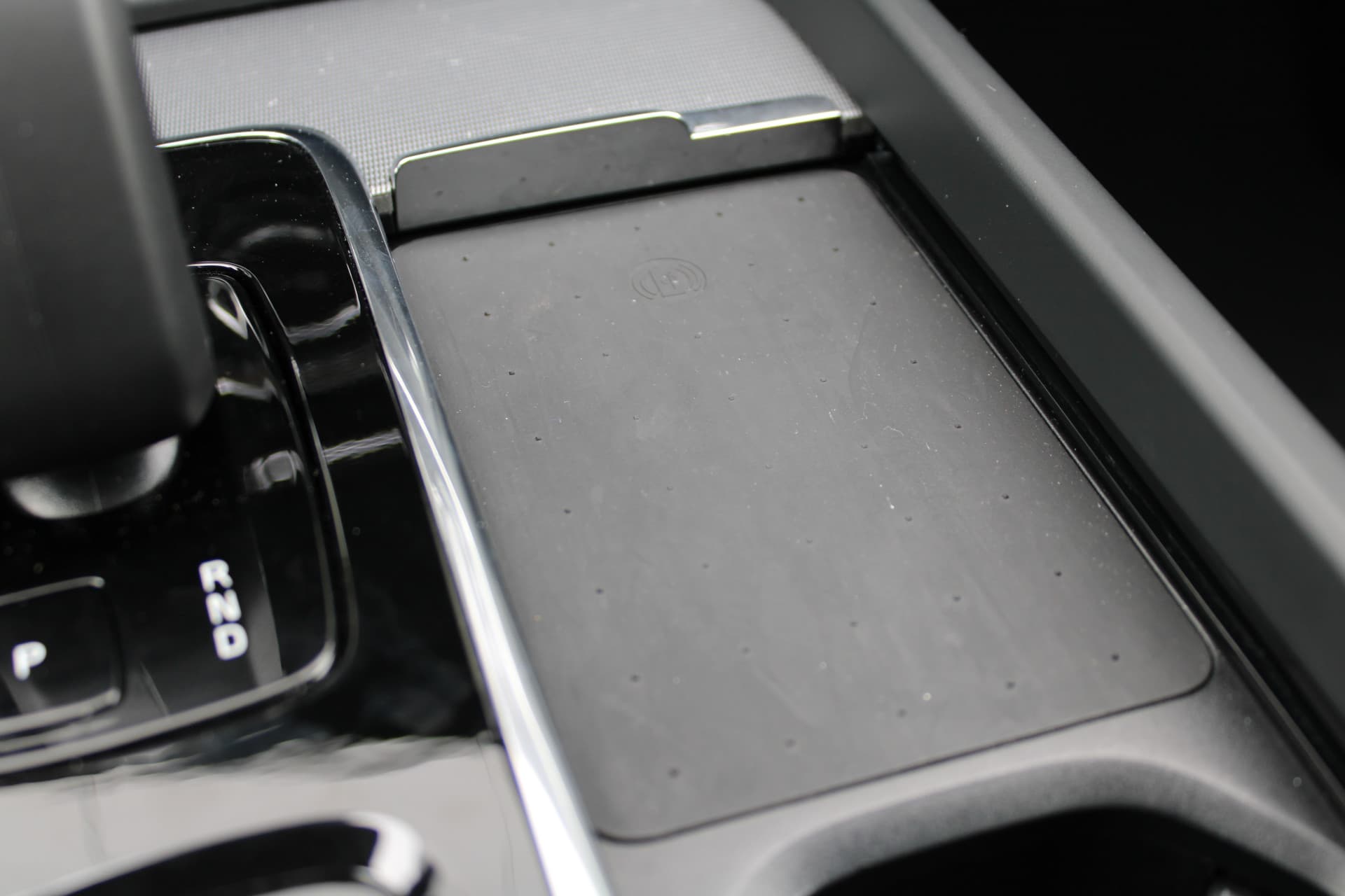 Volvo XC60 2.0 T8 Plug-in hybrid AWD Ultra Dark thumbnail 19