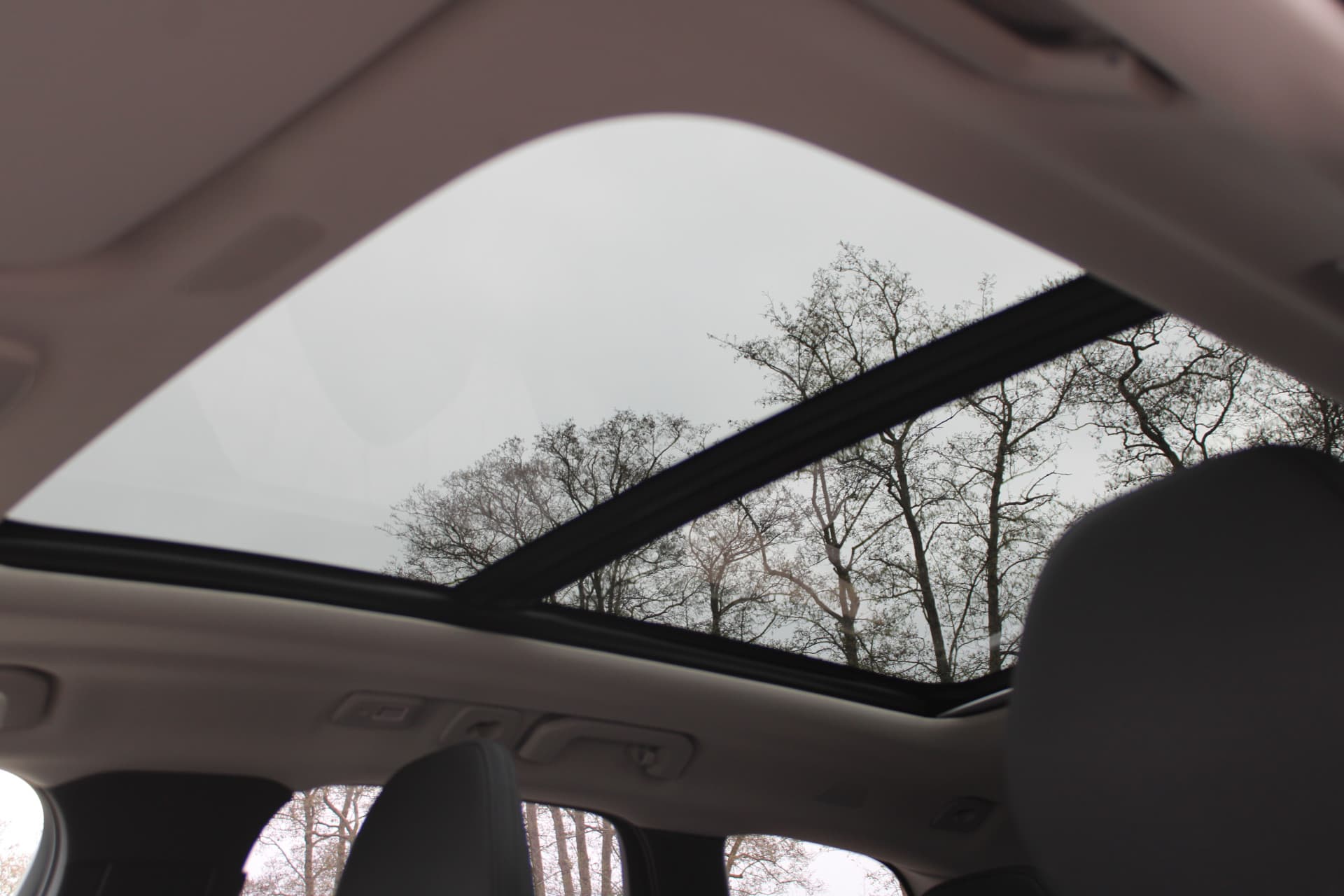 Volvo XC60 2.0 T8 Plug-in hybrid AWD Ultra Dark thumbnail 31