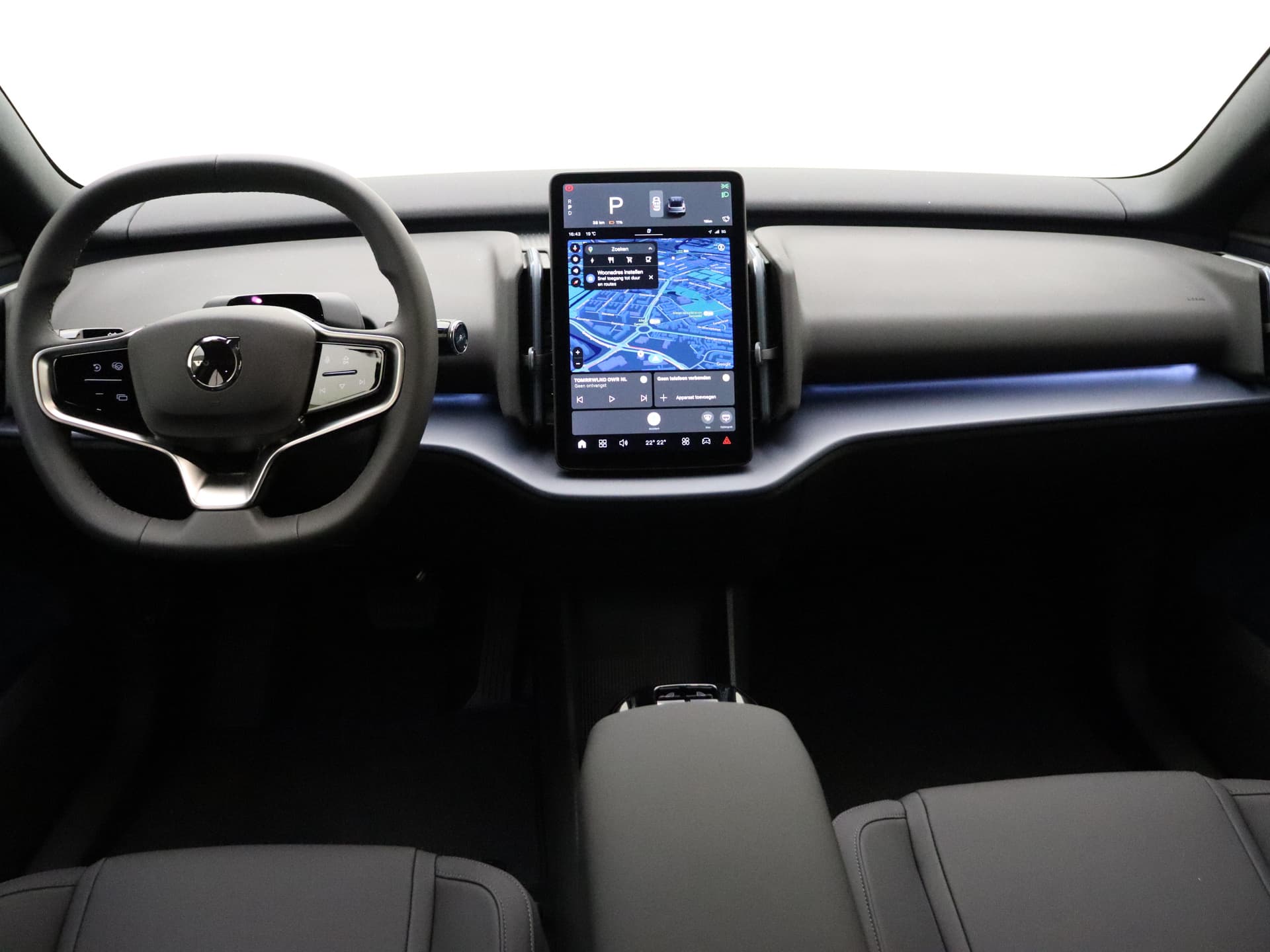 Volvo EX30 Extended Range Plus / DEMO DEAL / Getint glas / Adapt. Cruise / BLIS / Harman&Kardon / Keytag / PDC + Camera / El. Achterklep / thumbnail 19