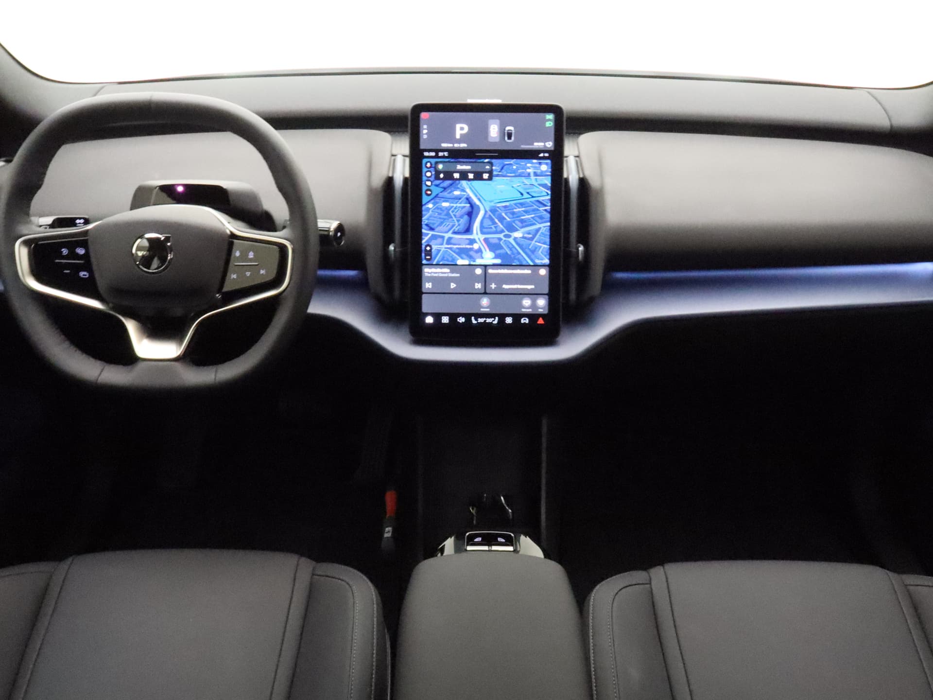 Volvo EX30 Extended Range Plus thumbnail 2