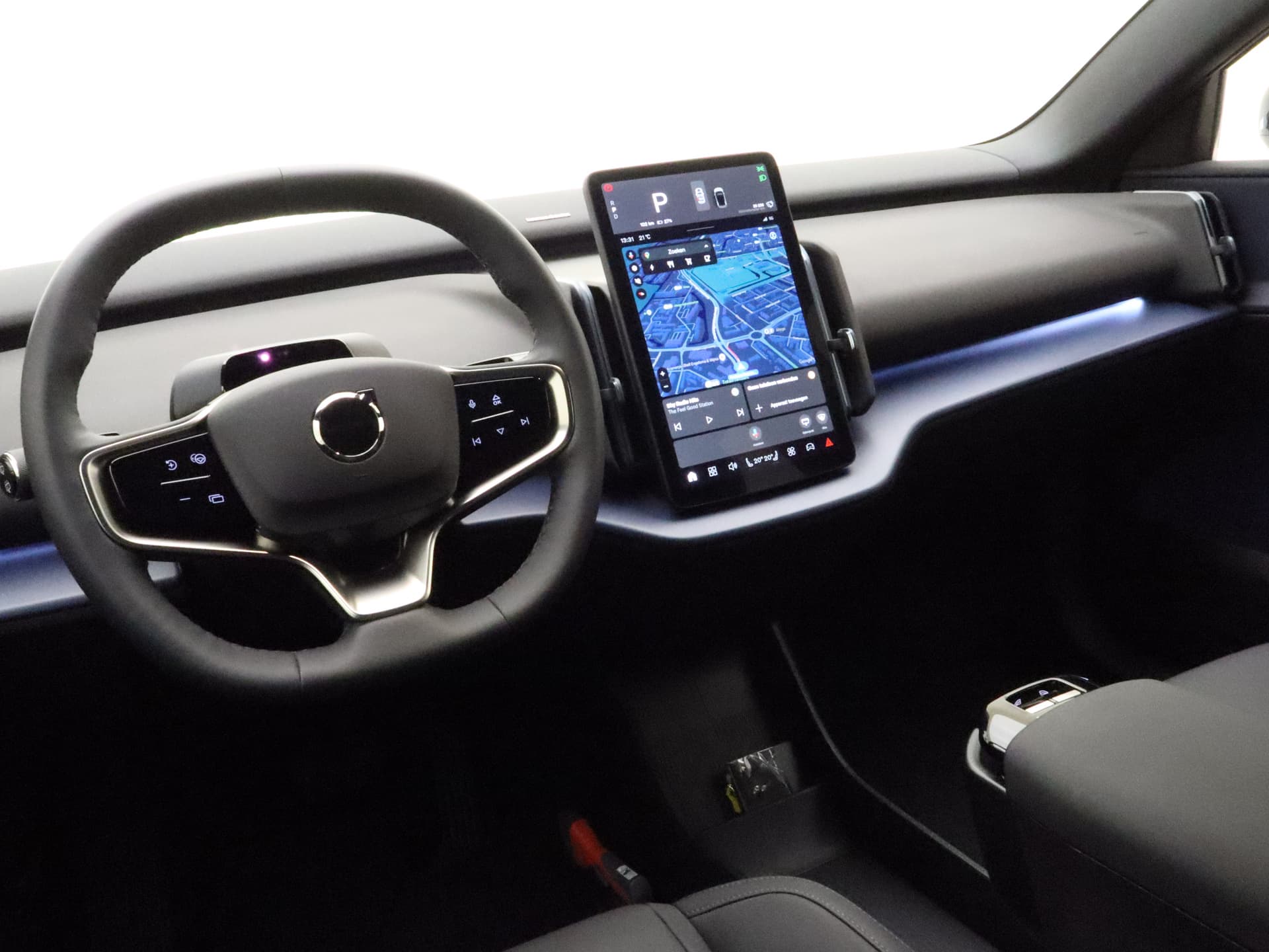 Volvo EX30 Extended Range Plus thumbnail 16