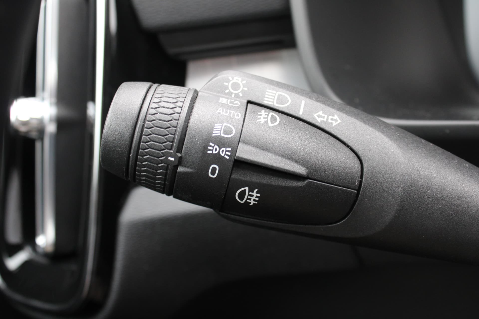 Volvo XC40 T2 Automaat Business Pro thumbnail 21