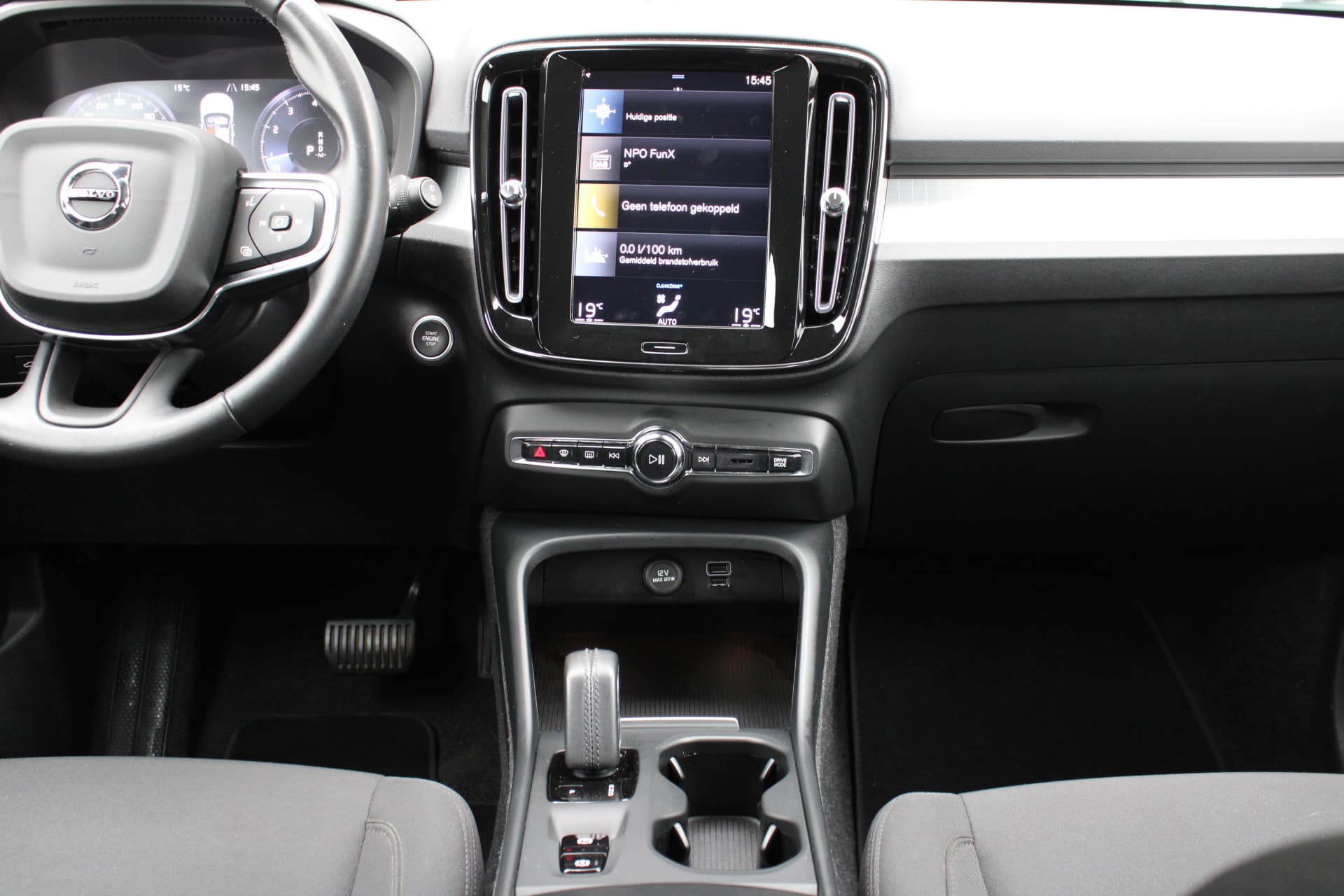 Volvo XC40 T2 Automaat Business Pro thumbnail 40