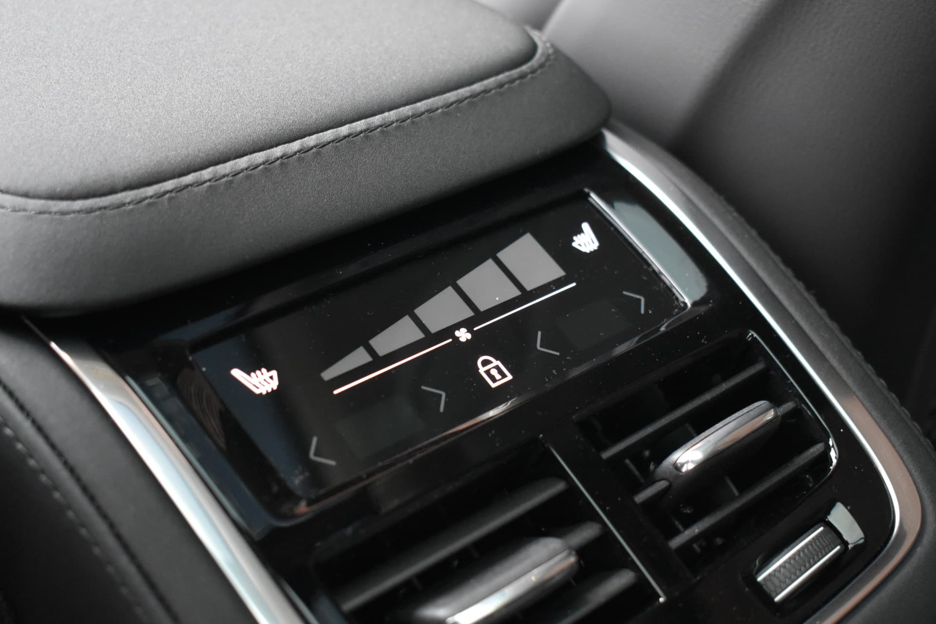 Volvo XC90 T8 455PK Plug-in hybrid AWD Ultra Bright thumbnail 22