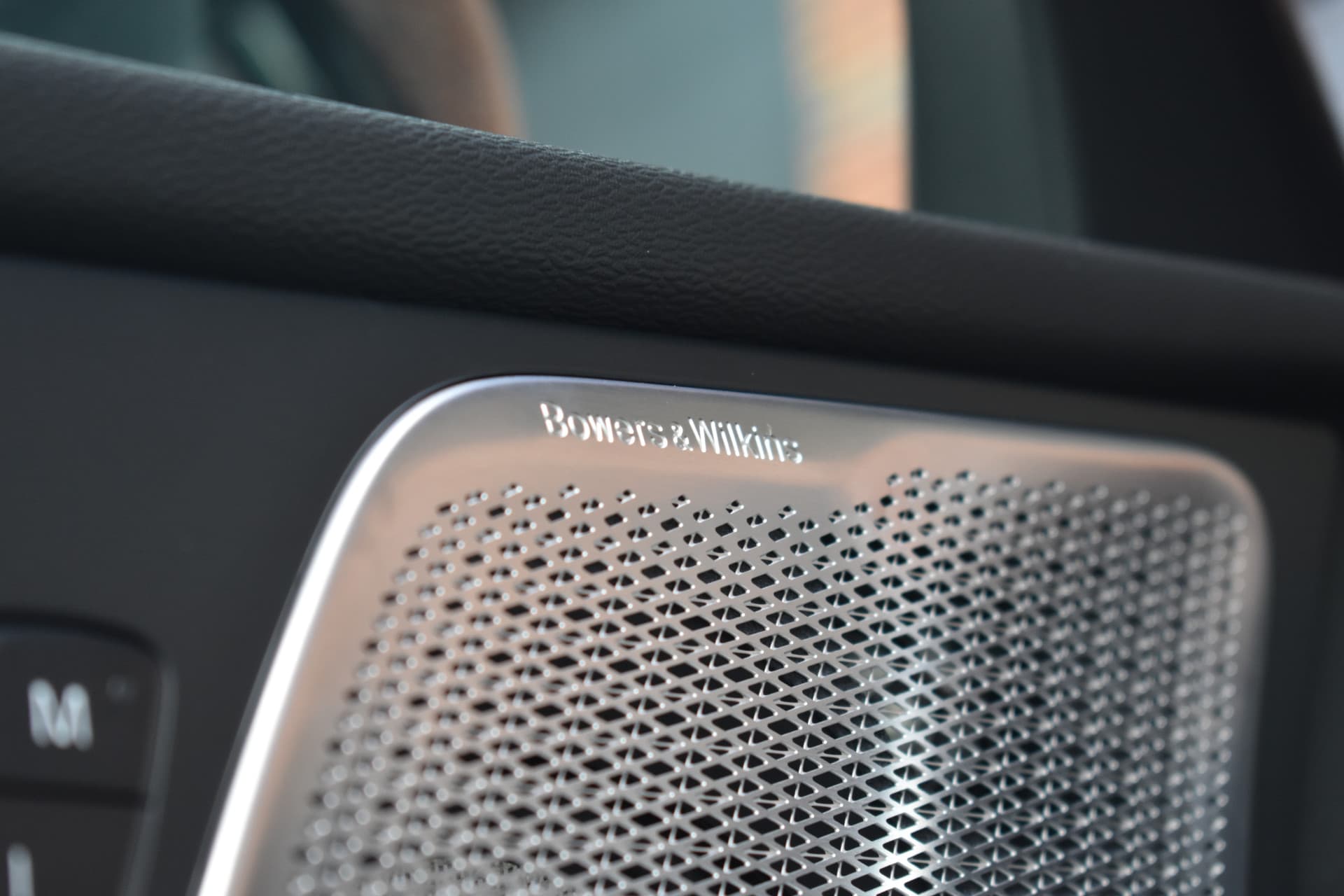 Volvo XC60 T6 350PK Plug-in hybrid AWD Ultra Dark Executive Edition | thumbnail 7