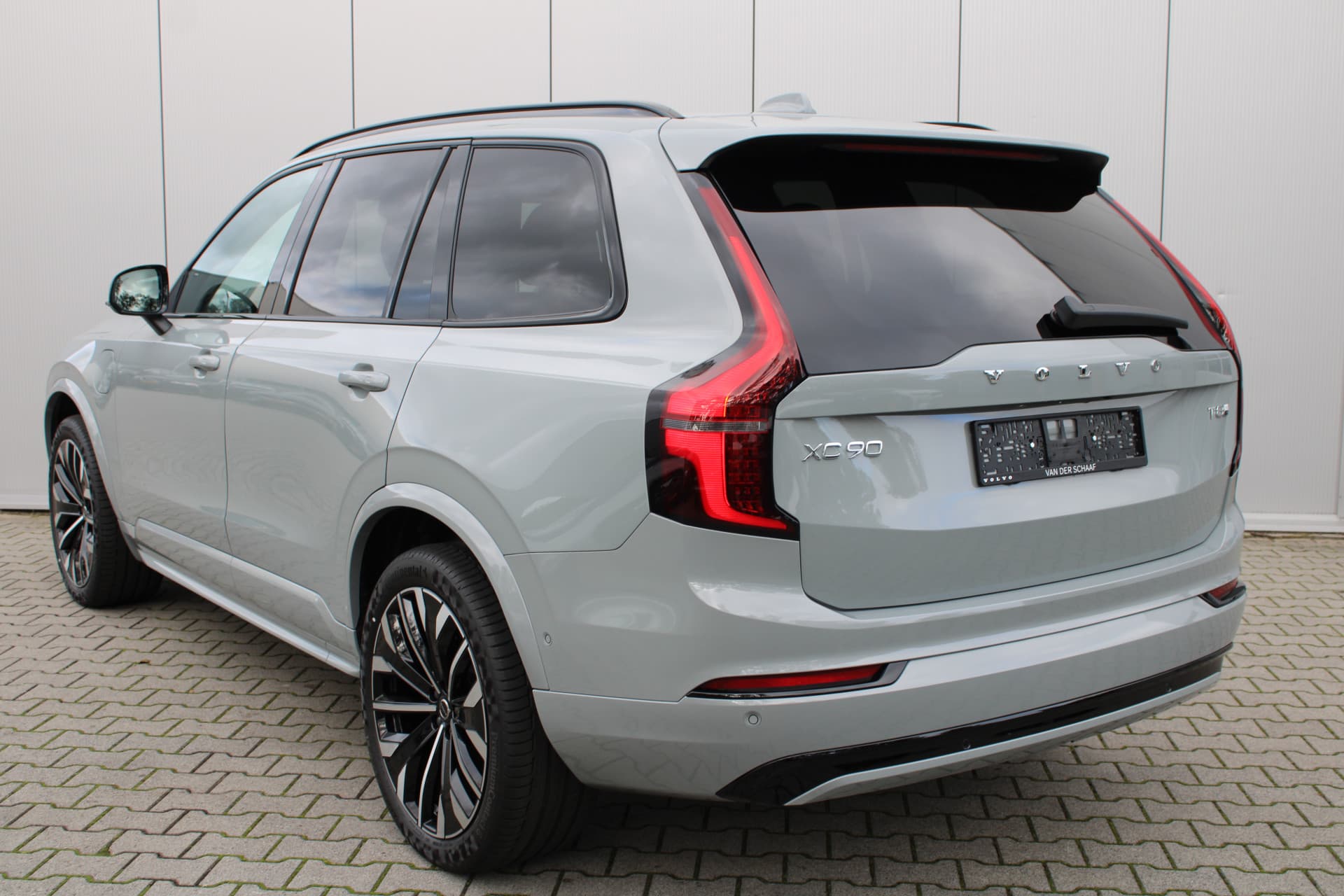 Volvo XC90 T8 Plug-in hybrid AWD Ultra Dark thumbnail 9
