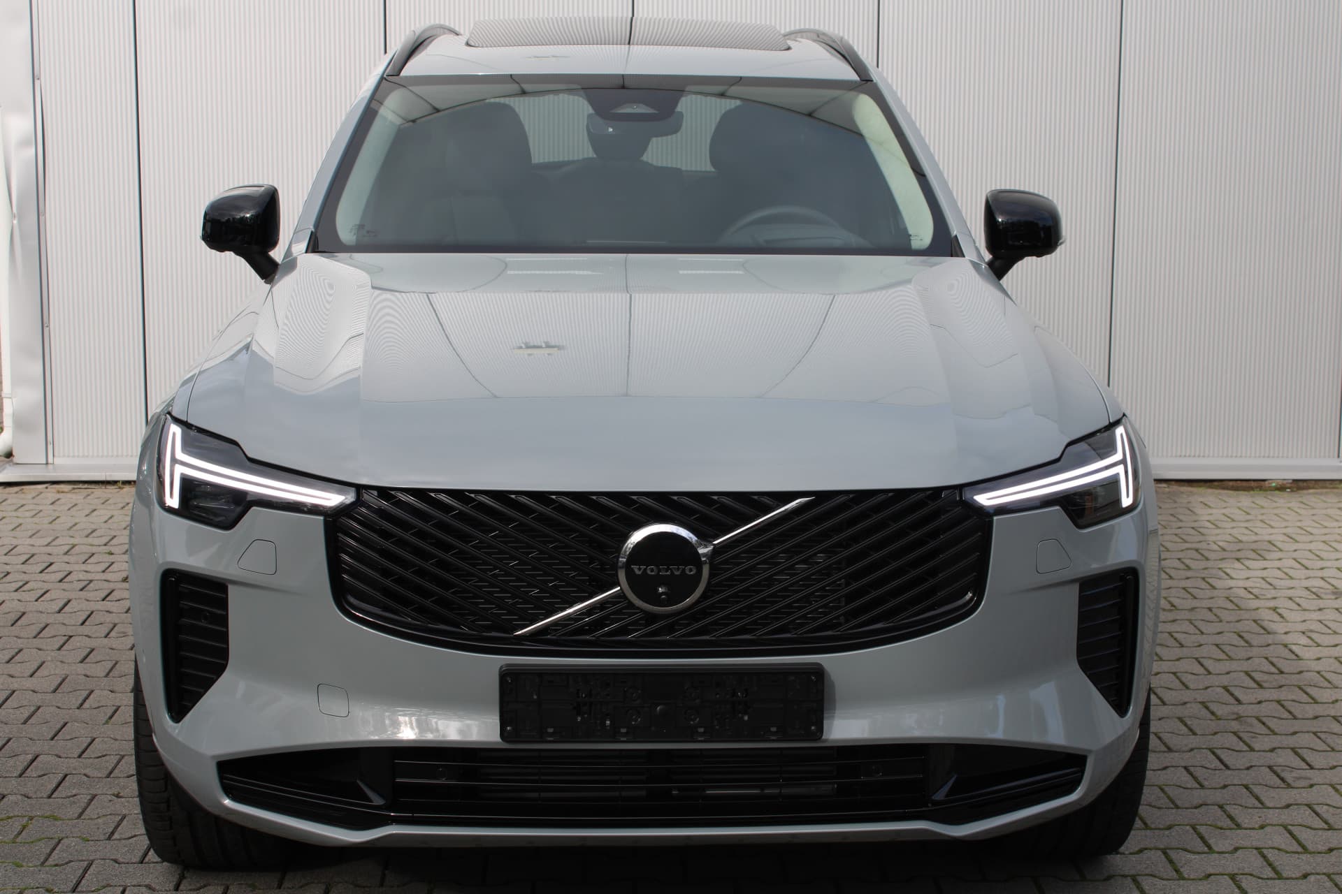 Volvo XC90 T8 Plug-in hybrid AWD Ultra Dark thumbnail 8