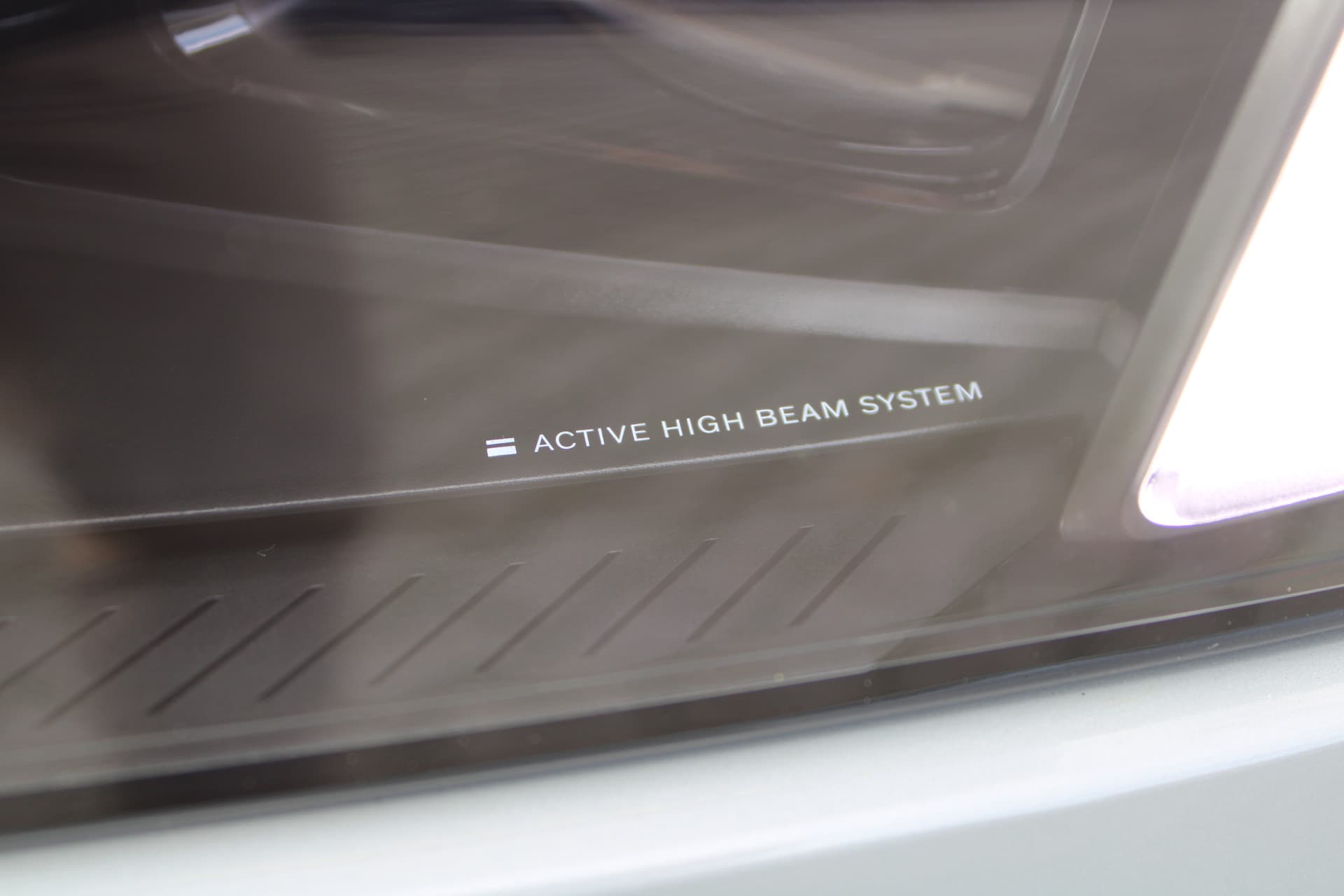 Volvo XC90 T8 Plug-in hybrid AWD Ultra Dark thumbnail 13