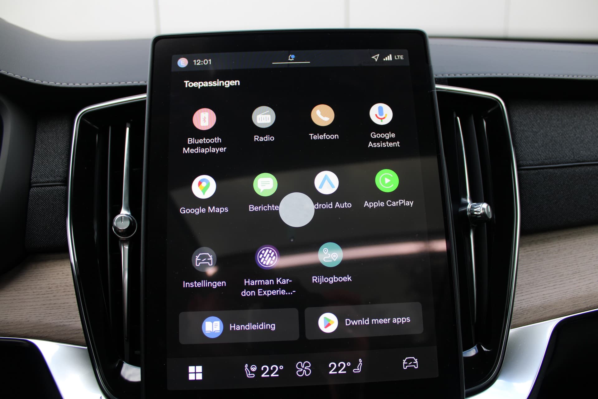 Volvo XC90 T8 Plug-in hybrid AWD Ultra Dark thumbnail 34