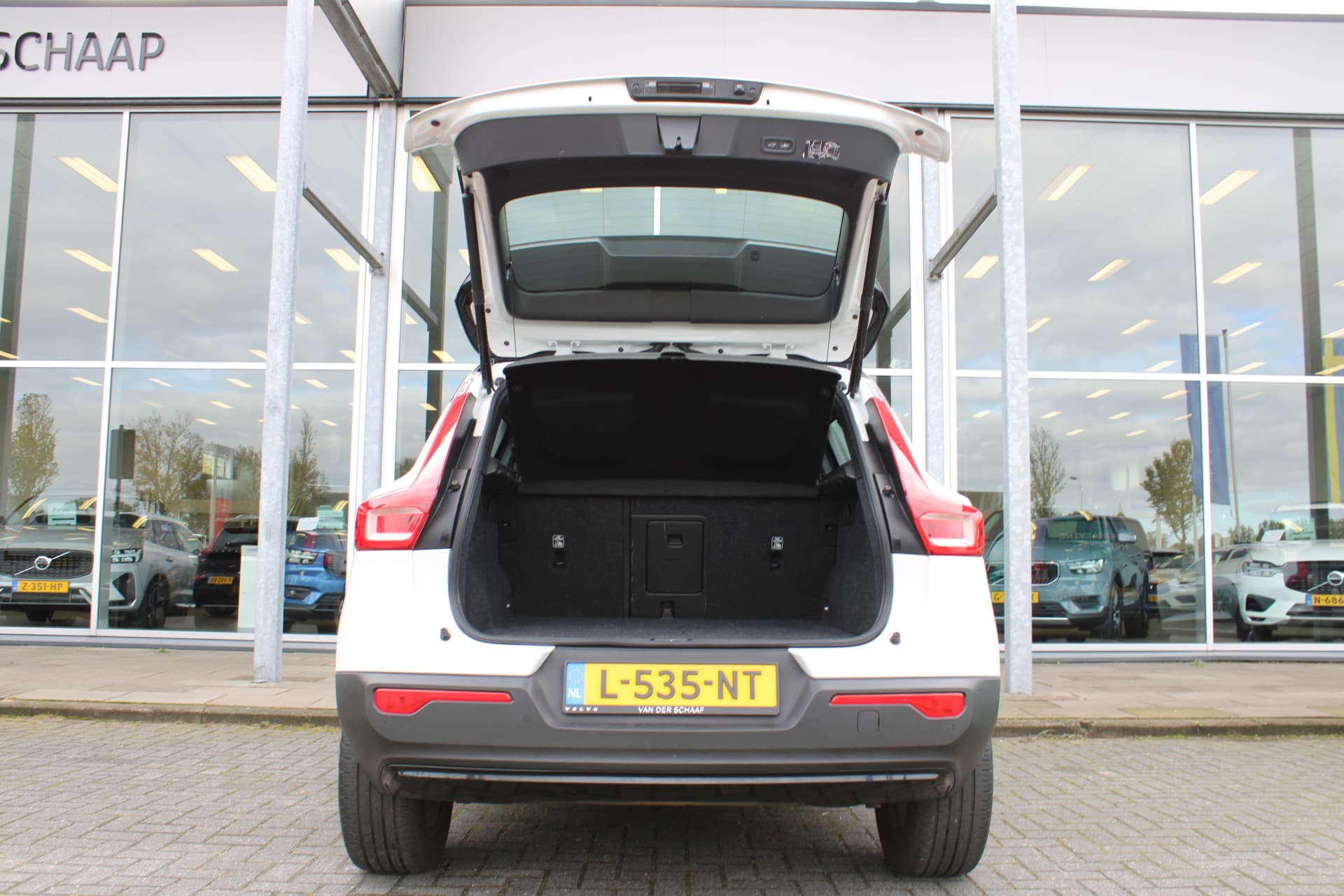 Volvo XC40 T3 Automaat R-Design thumbnail 8