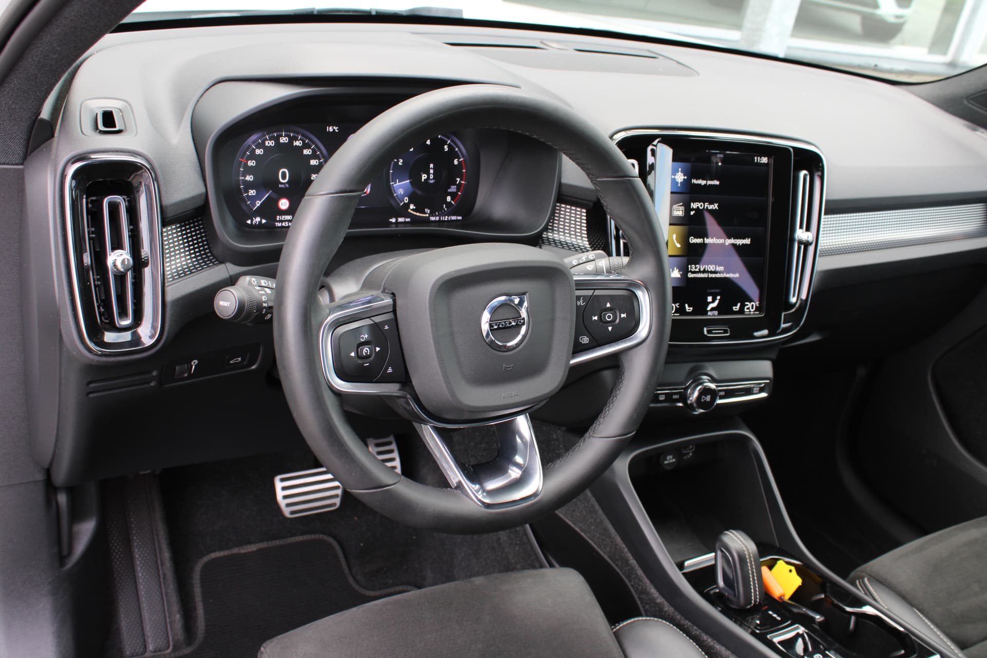 Volvo XC40 T3 Automaat R-Design thumbnail 13