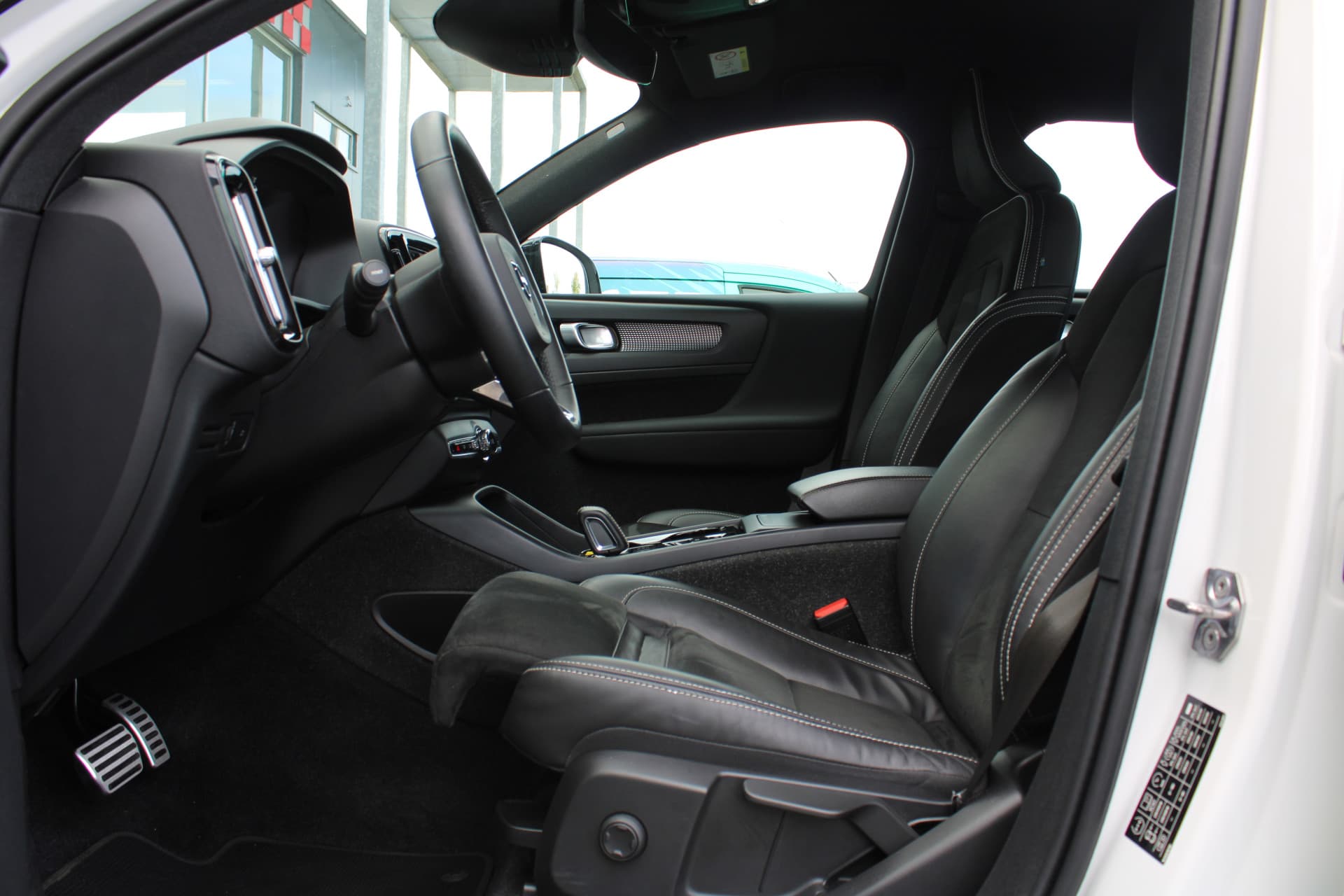 Volvo XC40 T3 Automaat R-Design thumbnail 14