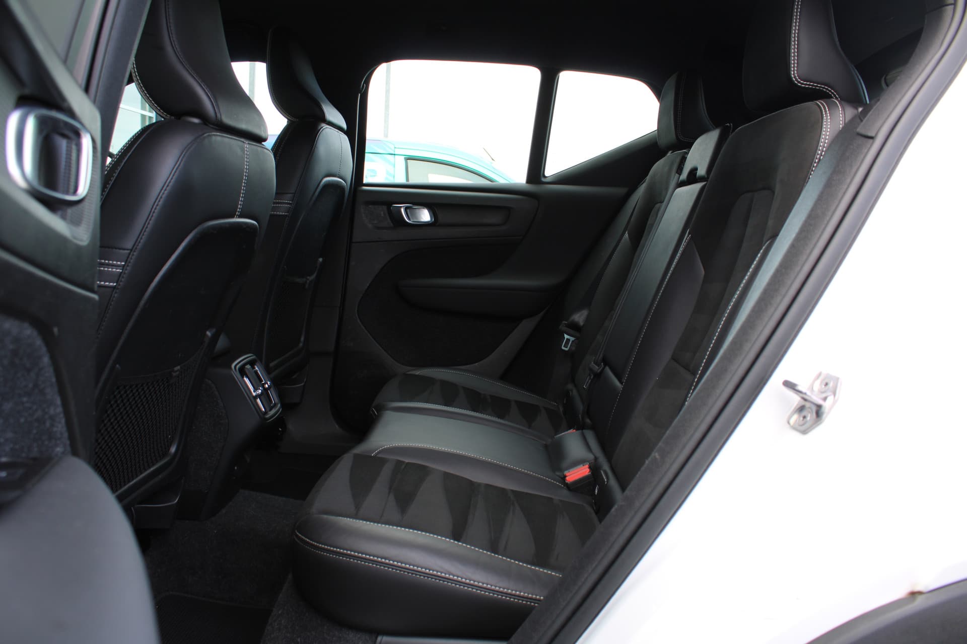 Volvo XC40 T3 Automaat R-Design thumbnail 16