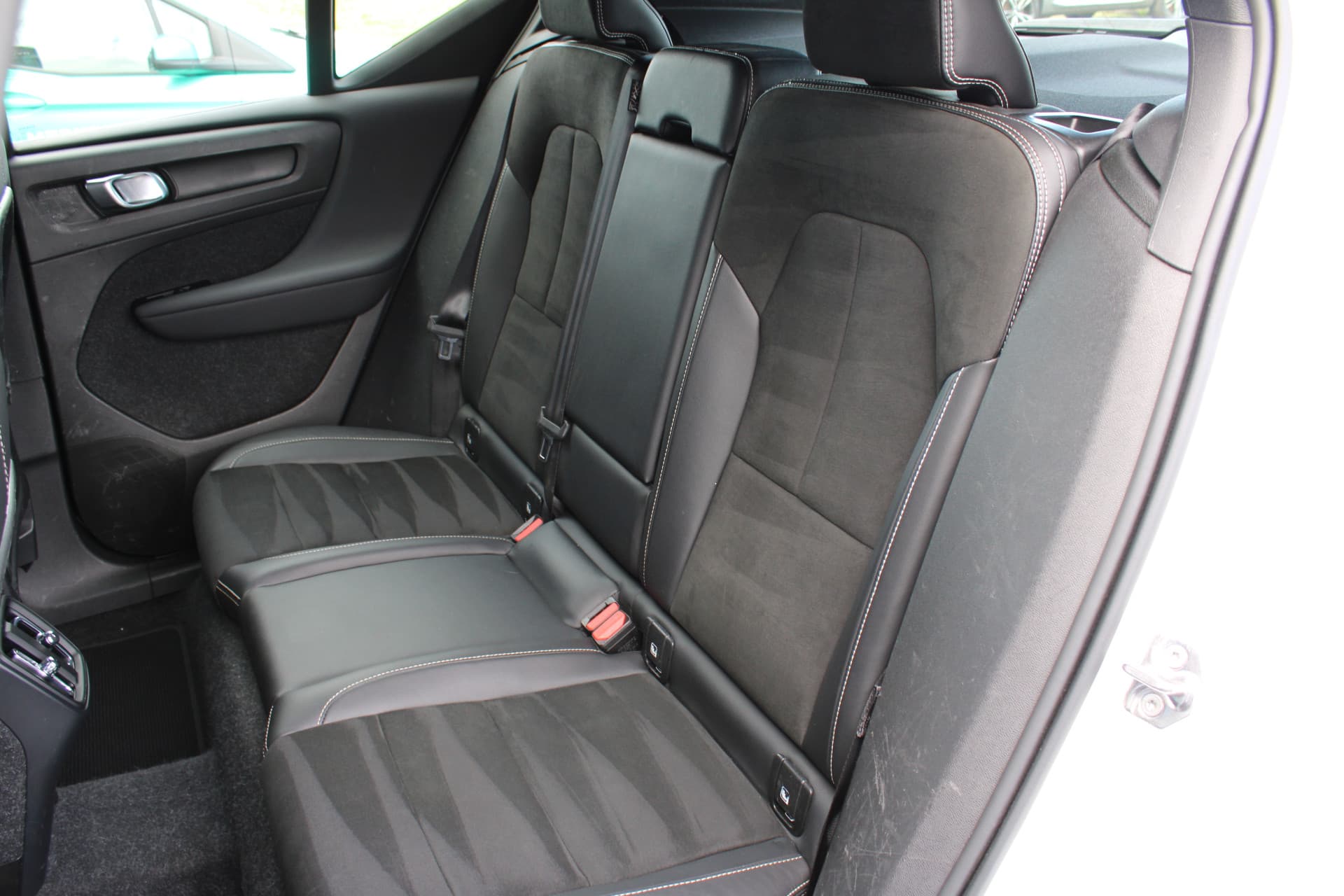 Volvo XC40 T3 Automaat R-Design thumbnail 18